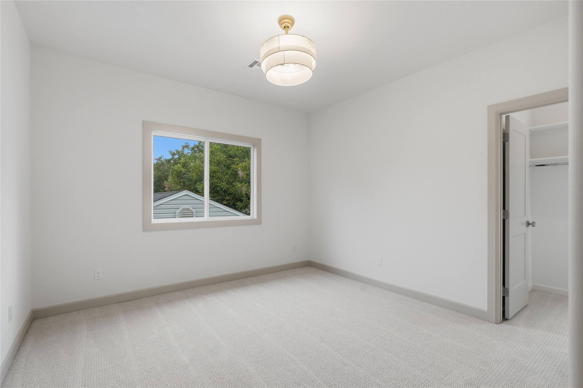 232 E 46th Street Property Photo 41