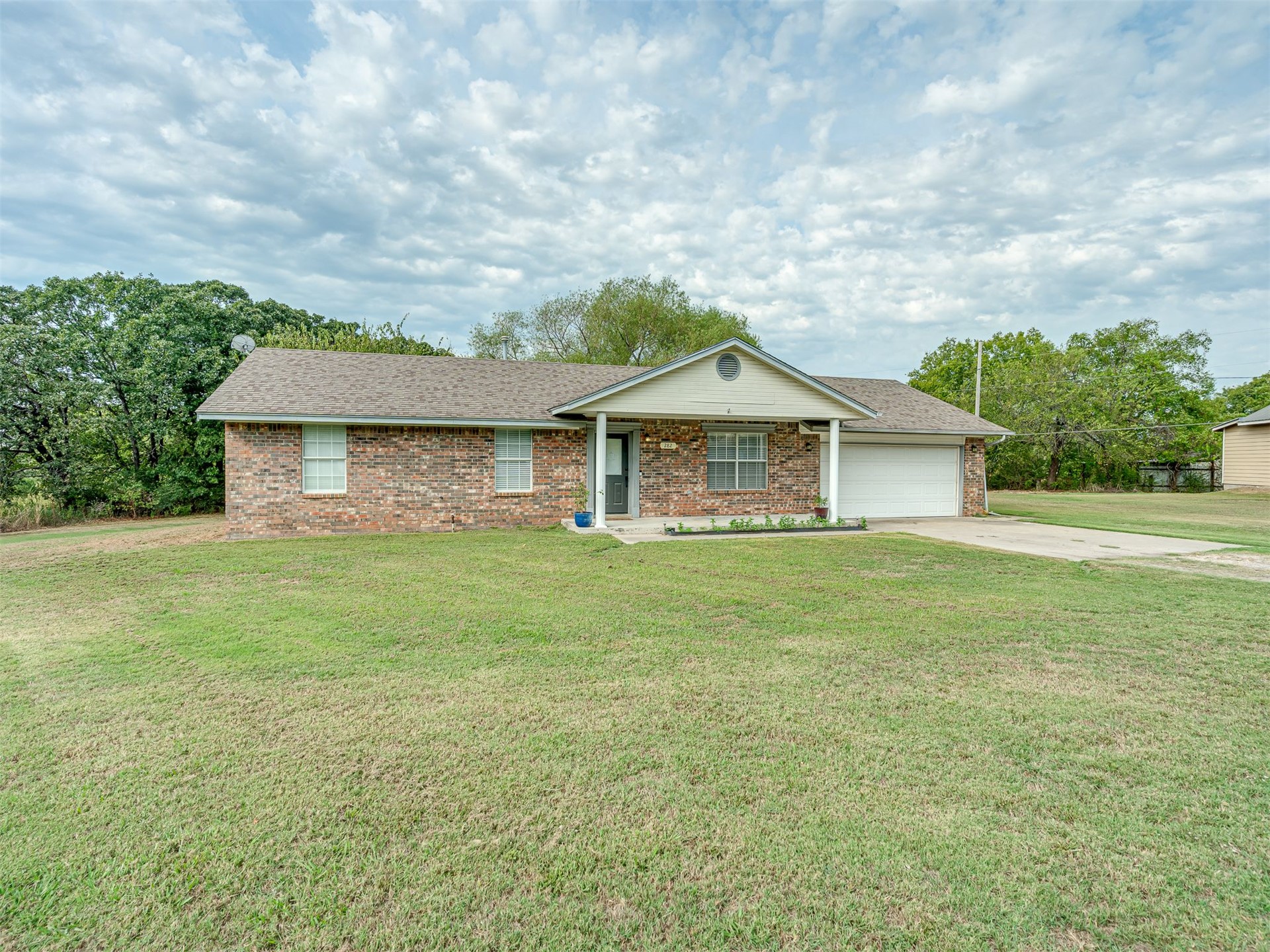 282 Westland Road Property Photo 1
