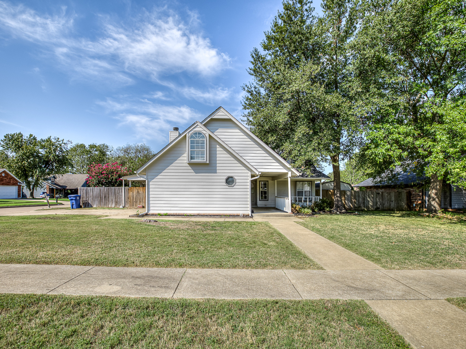 2900 E Reno Street Property Photo 1