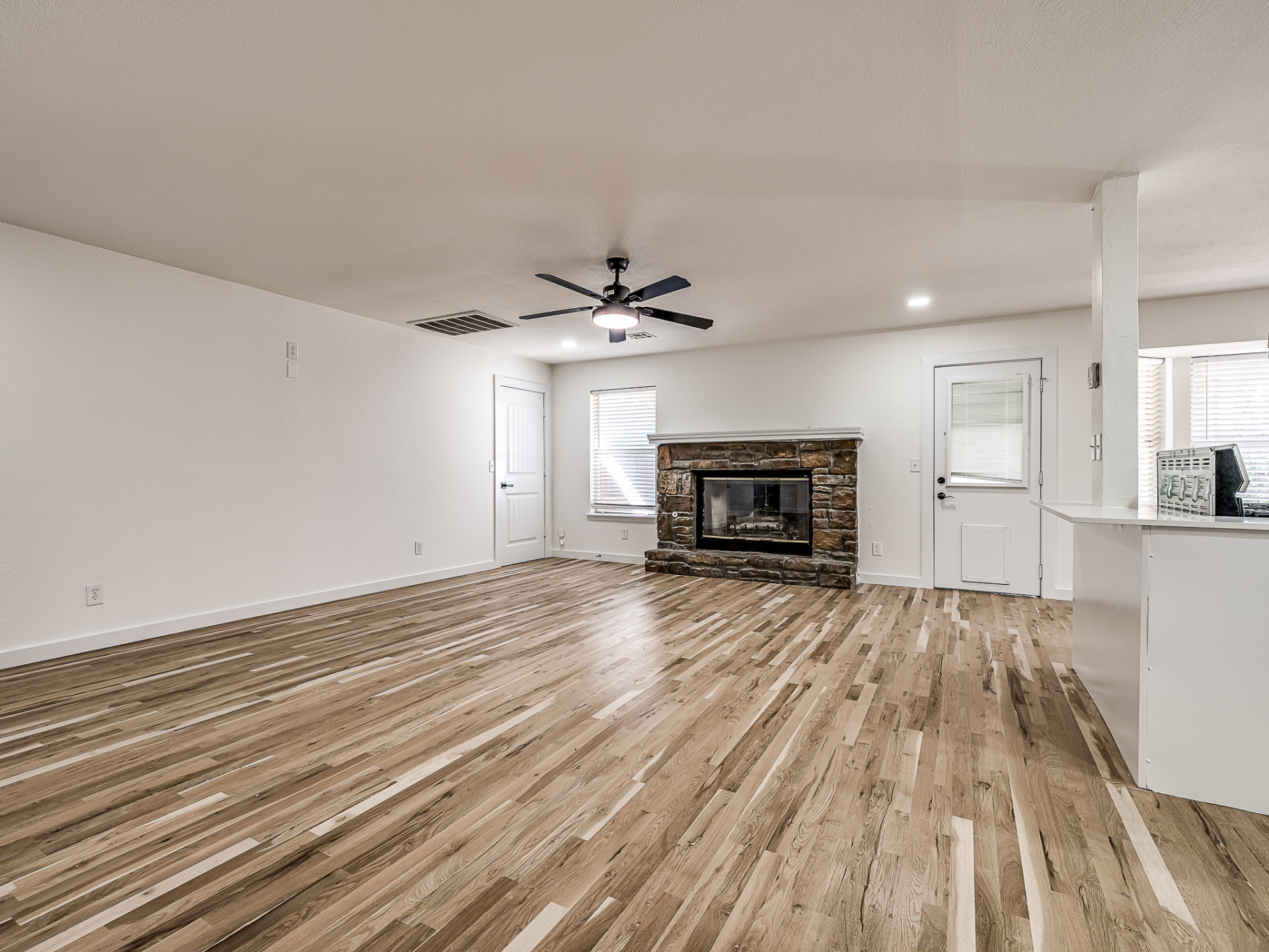 2900 E Reno Street Property Photo 5