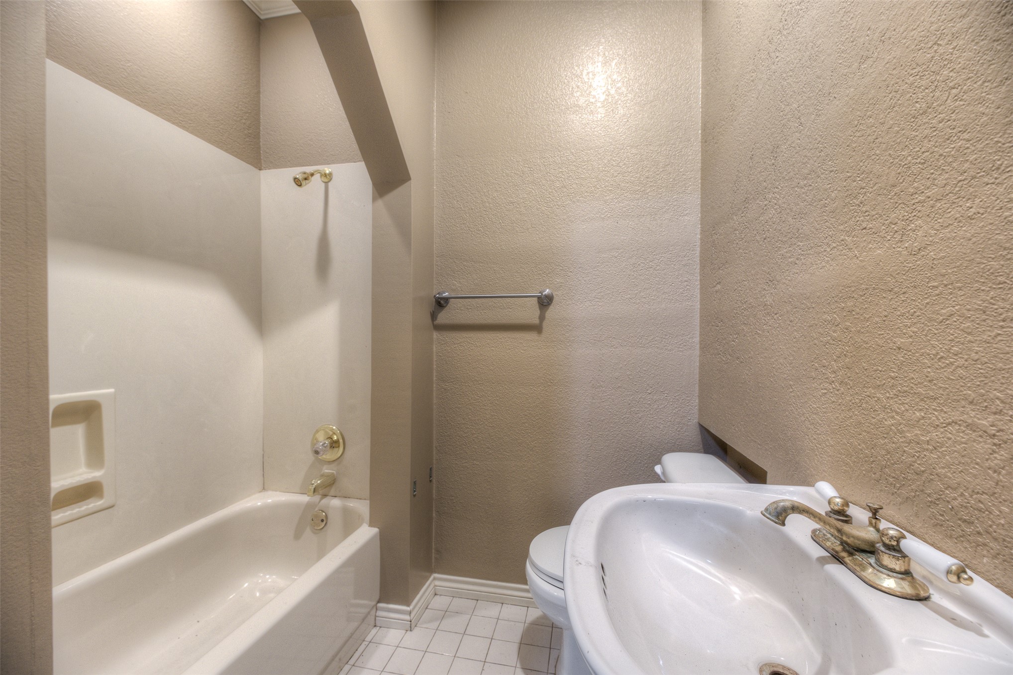 8632 S Braden Avenue S Property Photo 25