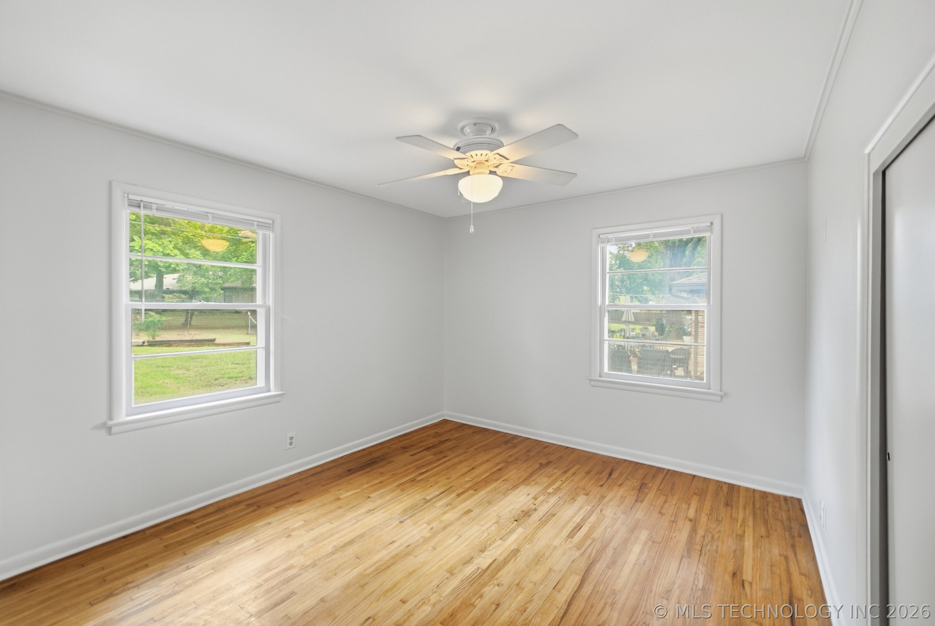 2519 E 56th Street Property Photo 14
