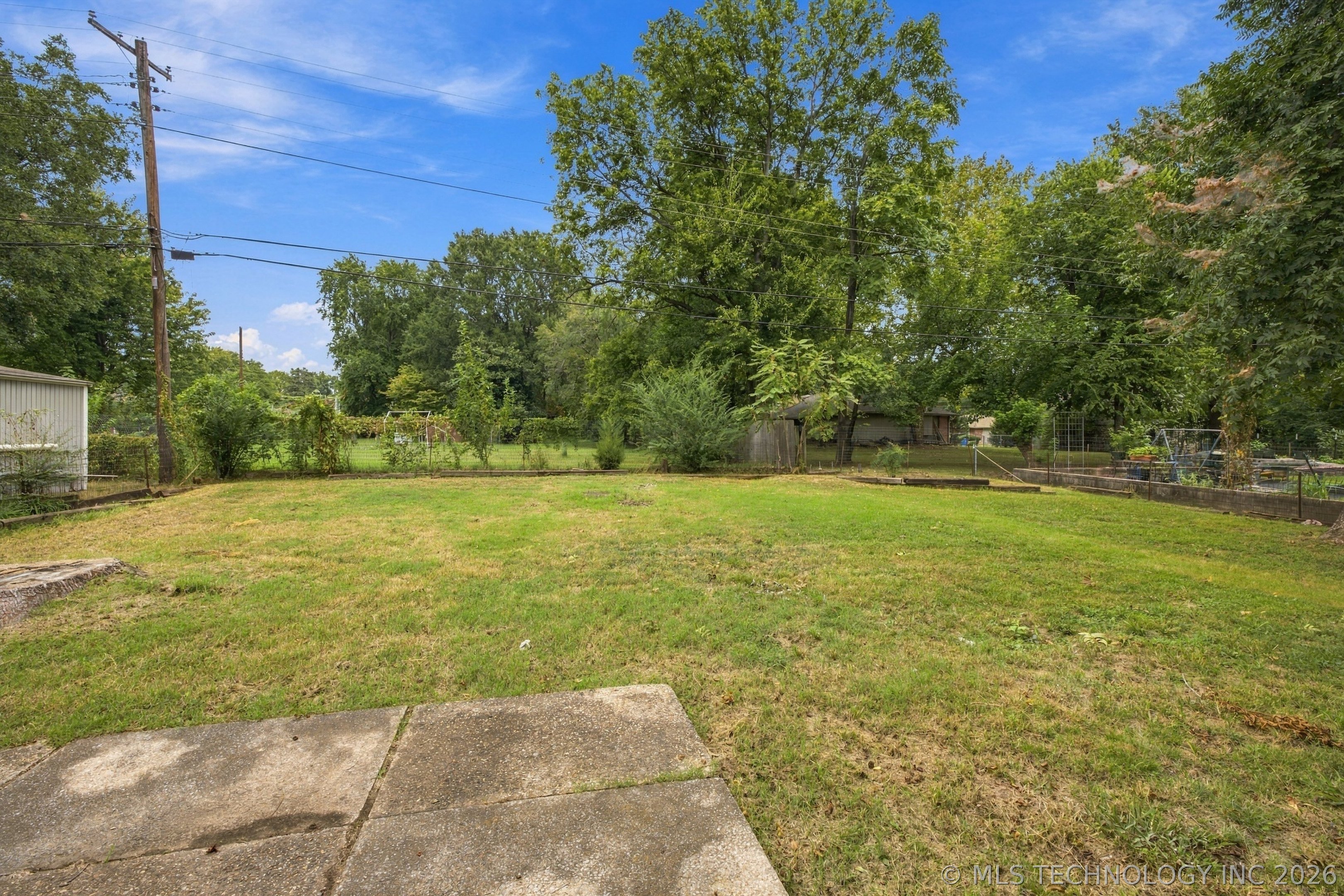 2519 E 56th Street Property Photo 19