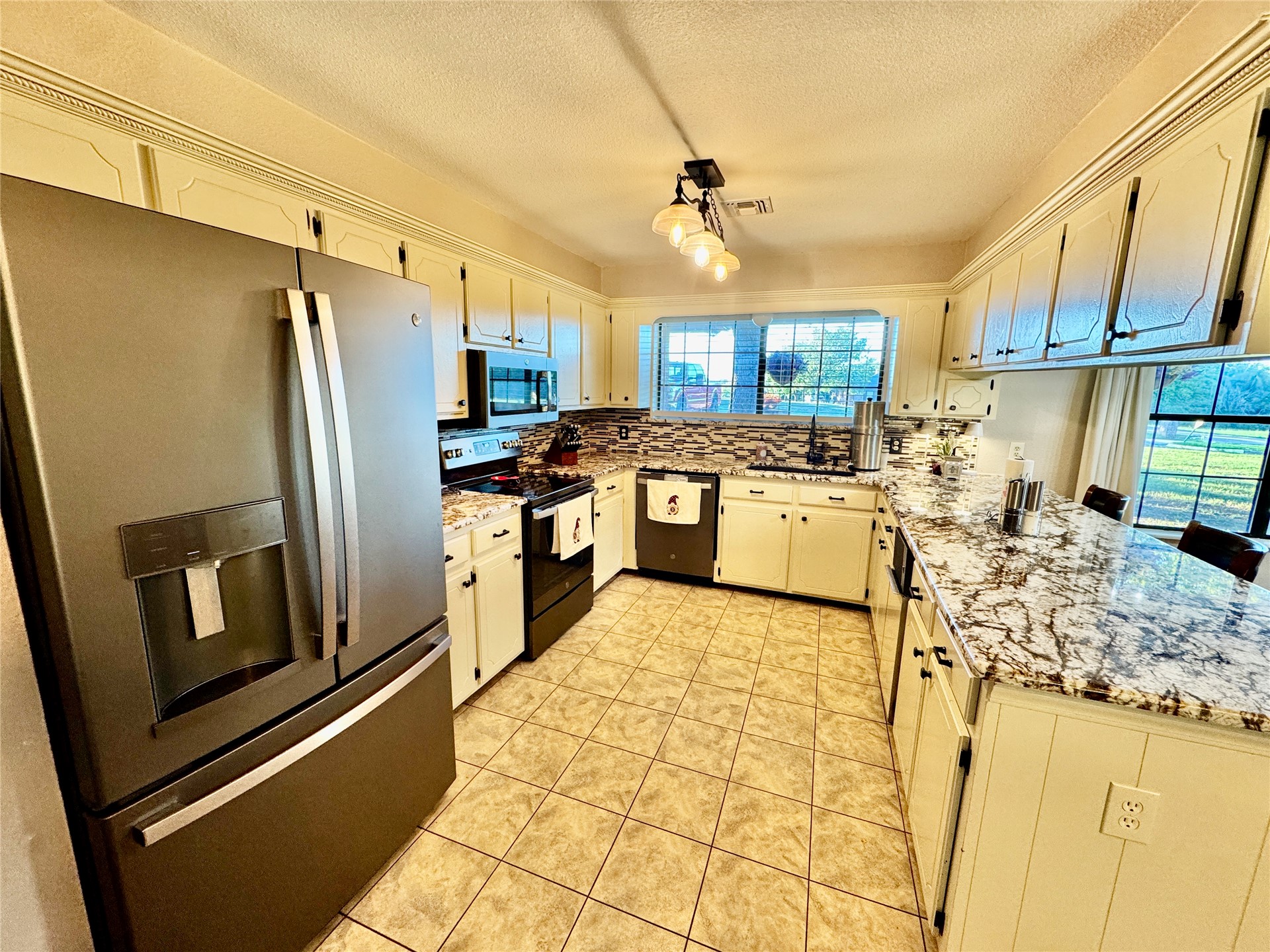 55 Falconhead Drive Property Photo 2