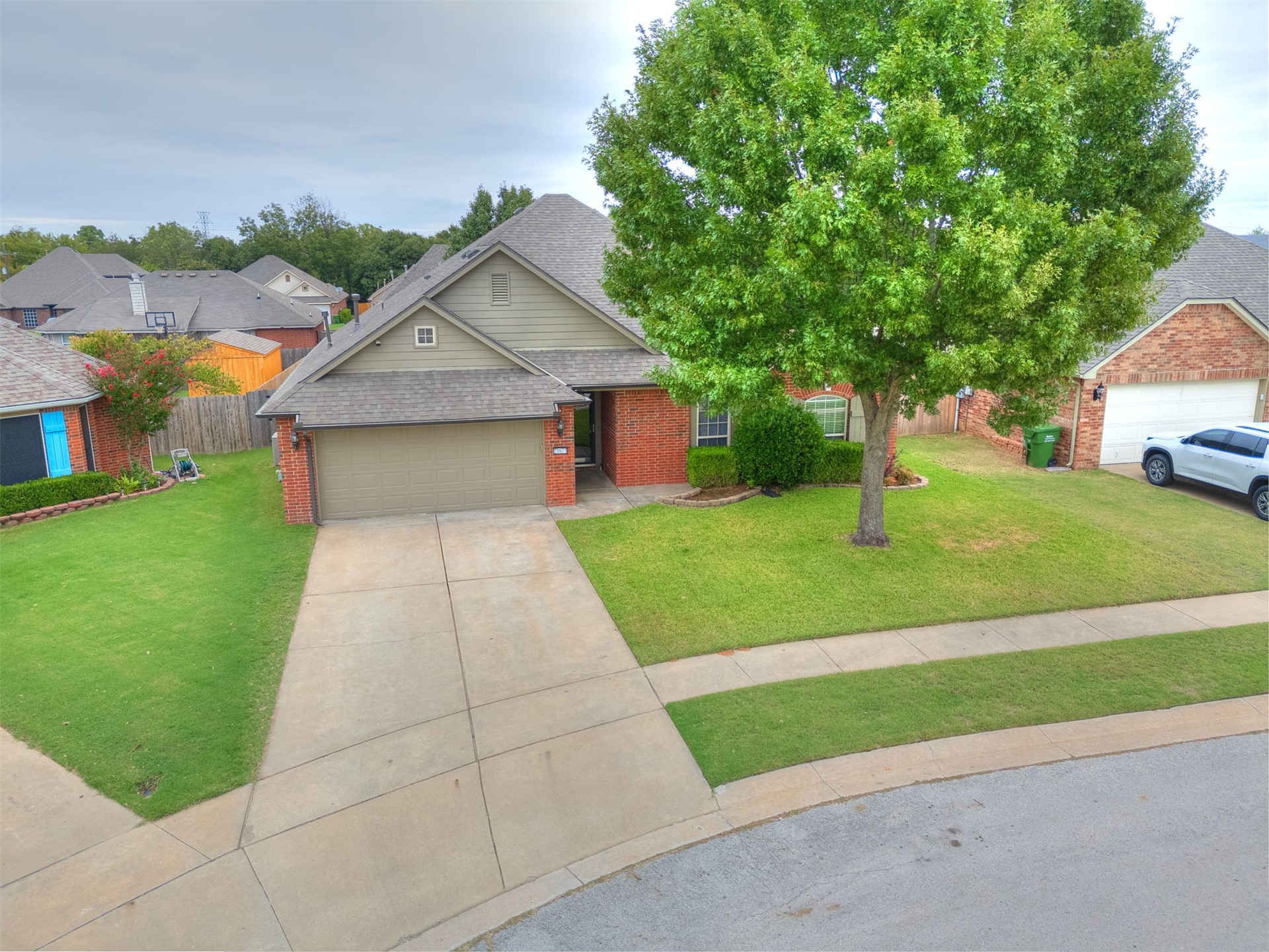 21677 E 39th Place Property Photo 6