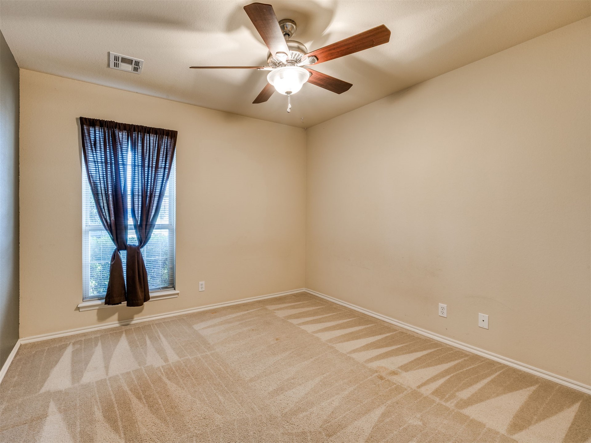 21677 E 39th Place Property Photo 20