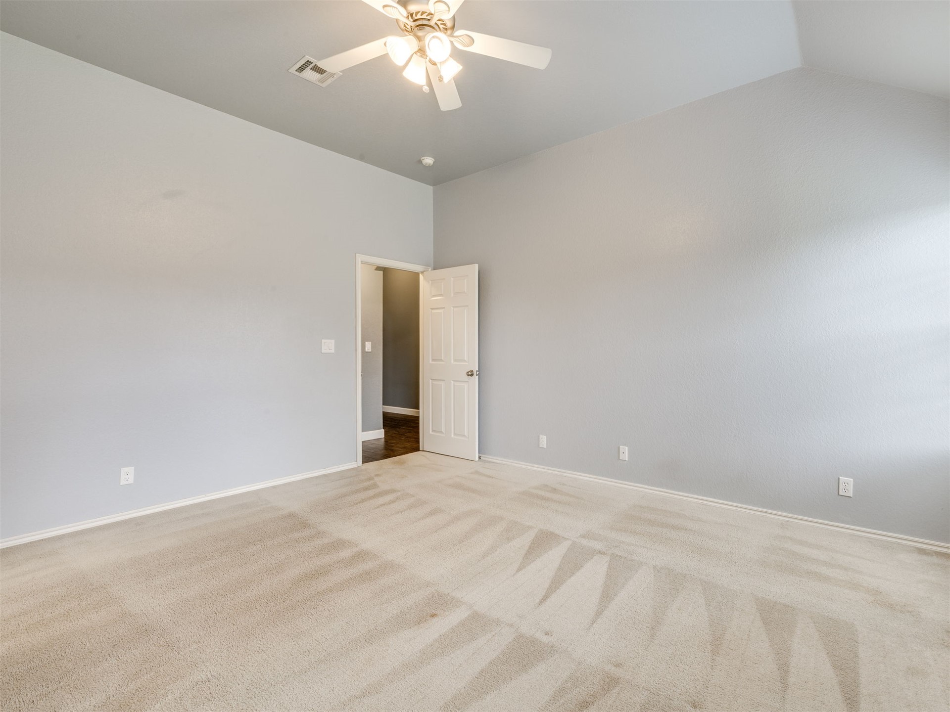 21677 E 39th Place Property Photo 24