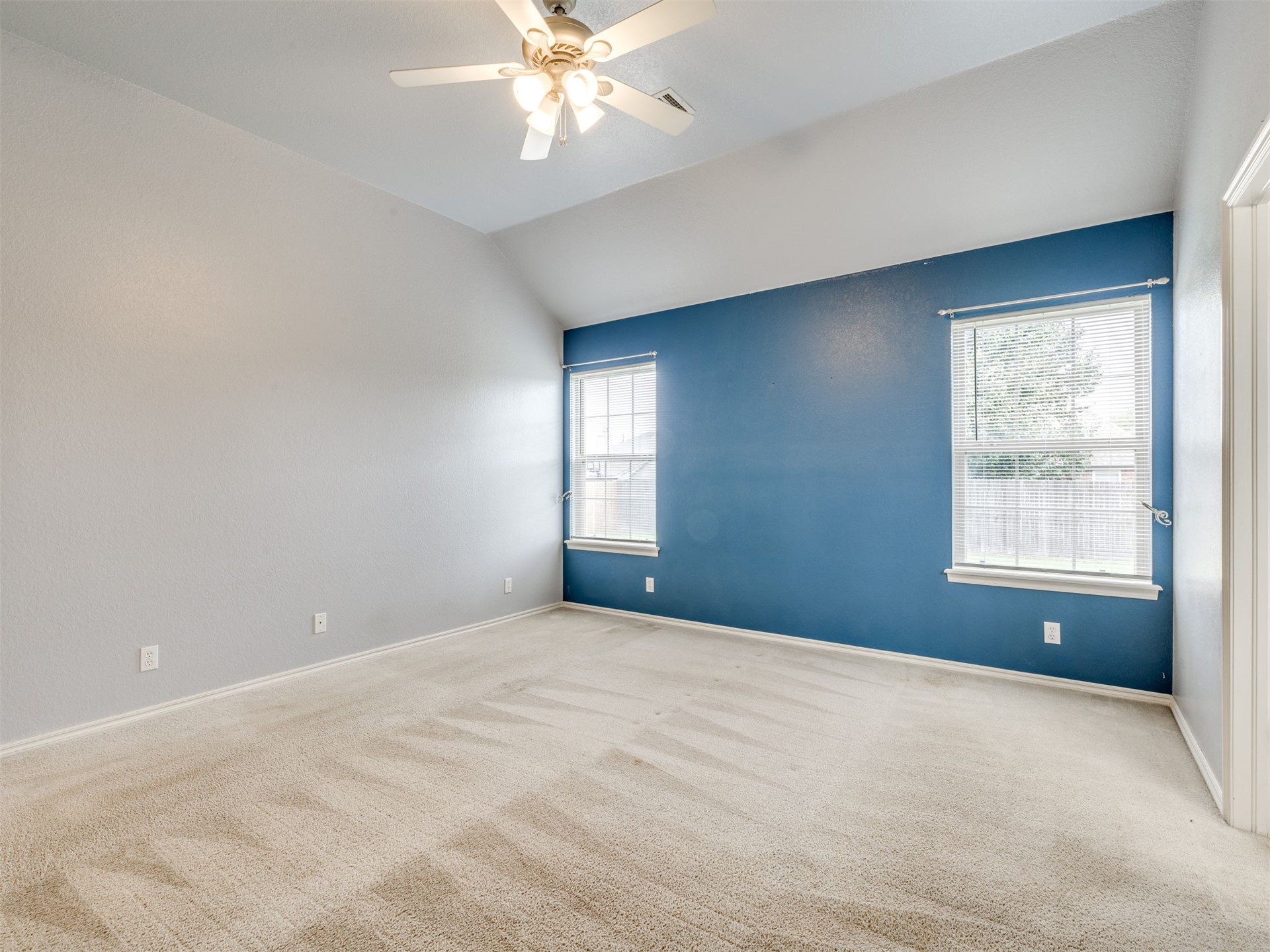 21677 E 39th Place Property Photo 25