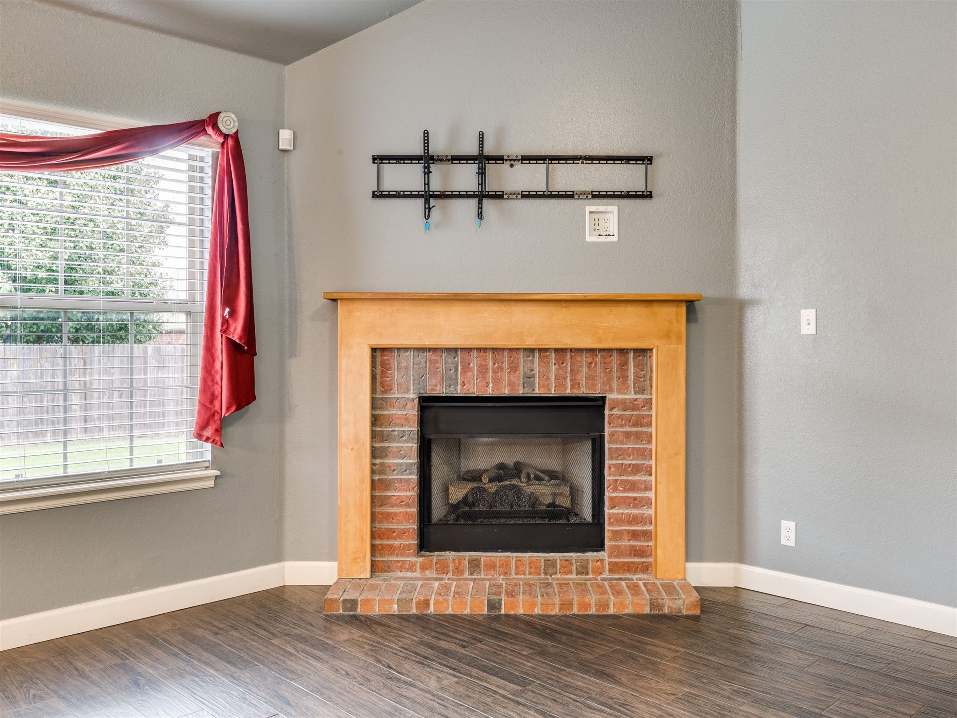 21677 E 39th Place Property Photo 31