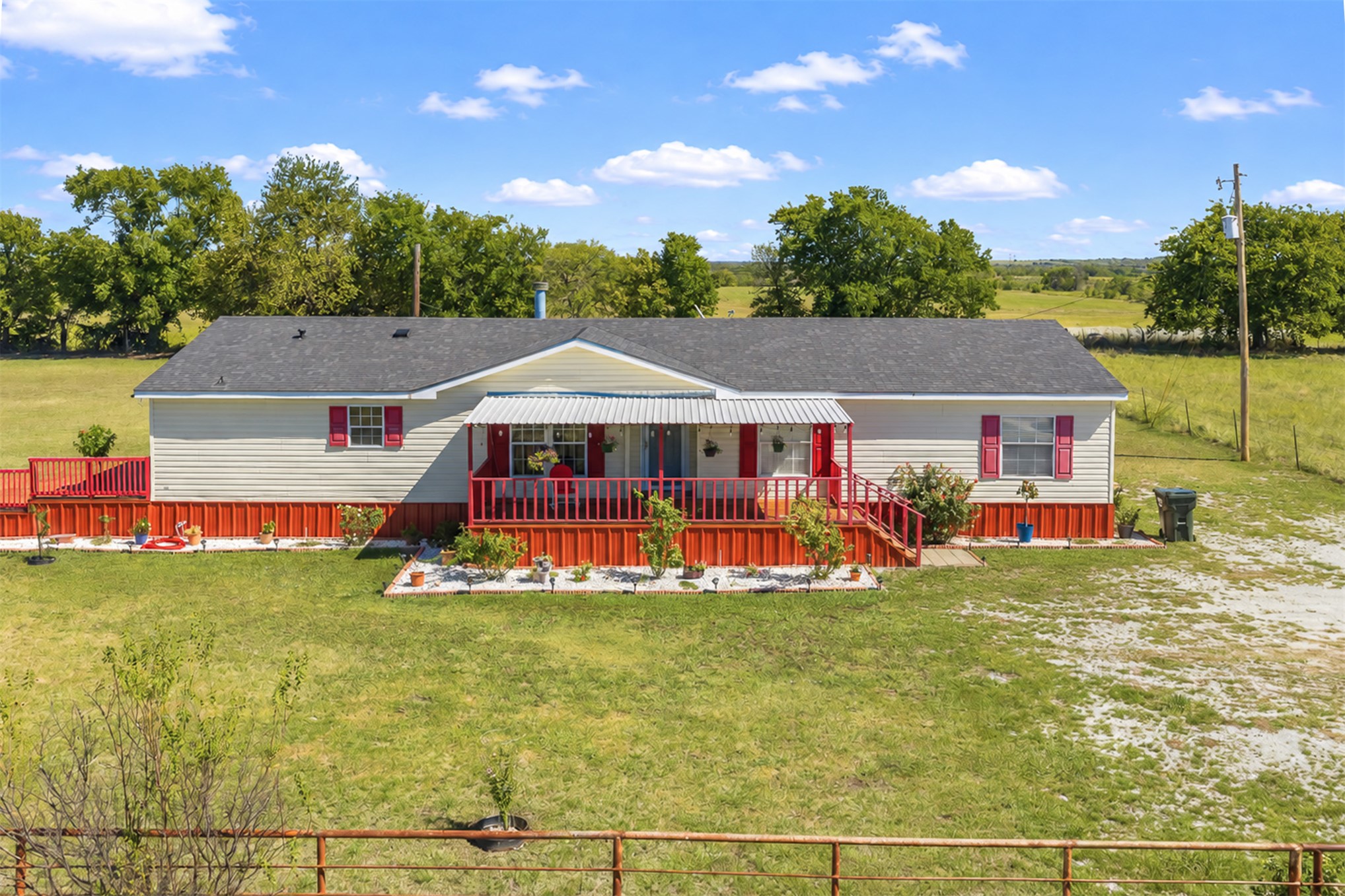 23066 Pettijohn Springs Property Photo 1