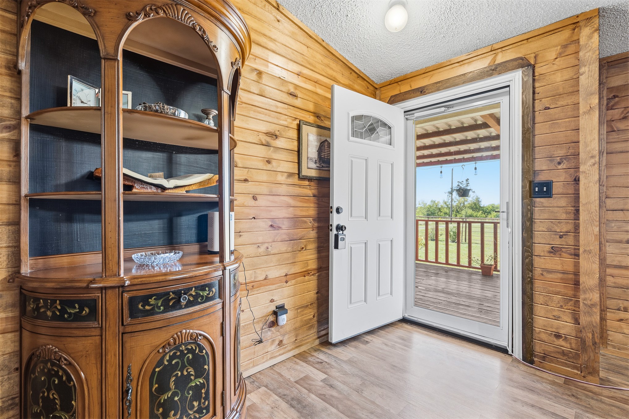 23066 Pettijohn Springs Property Photo 4