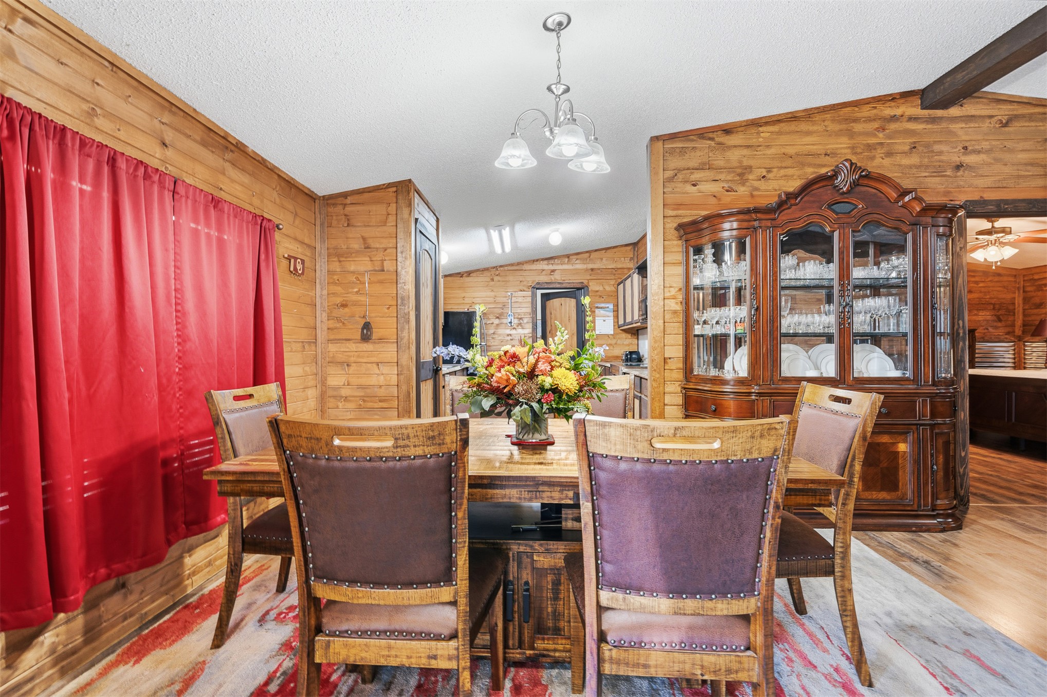 23066 Pettijohn Springs Property Photo 9