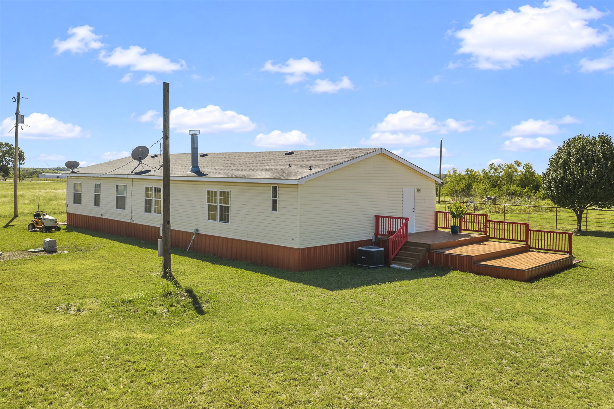 23066 Pettijohn Springs Property Photo 34