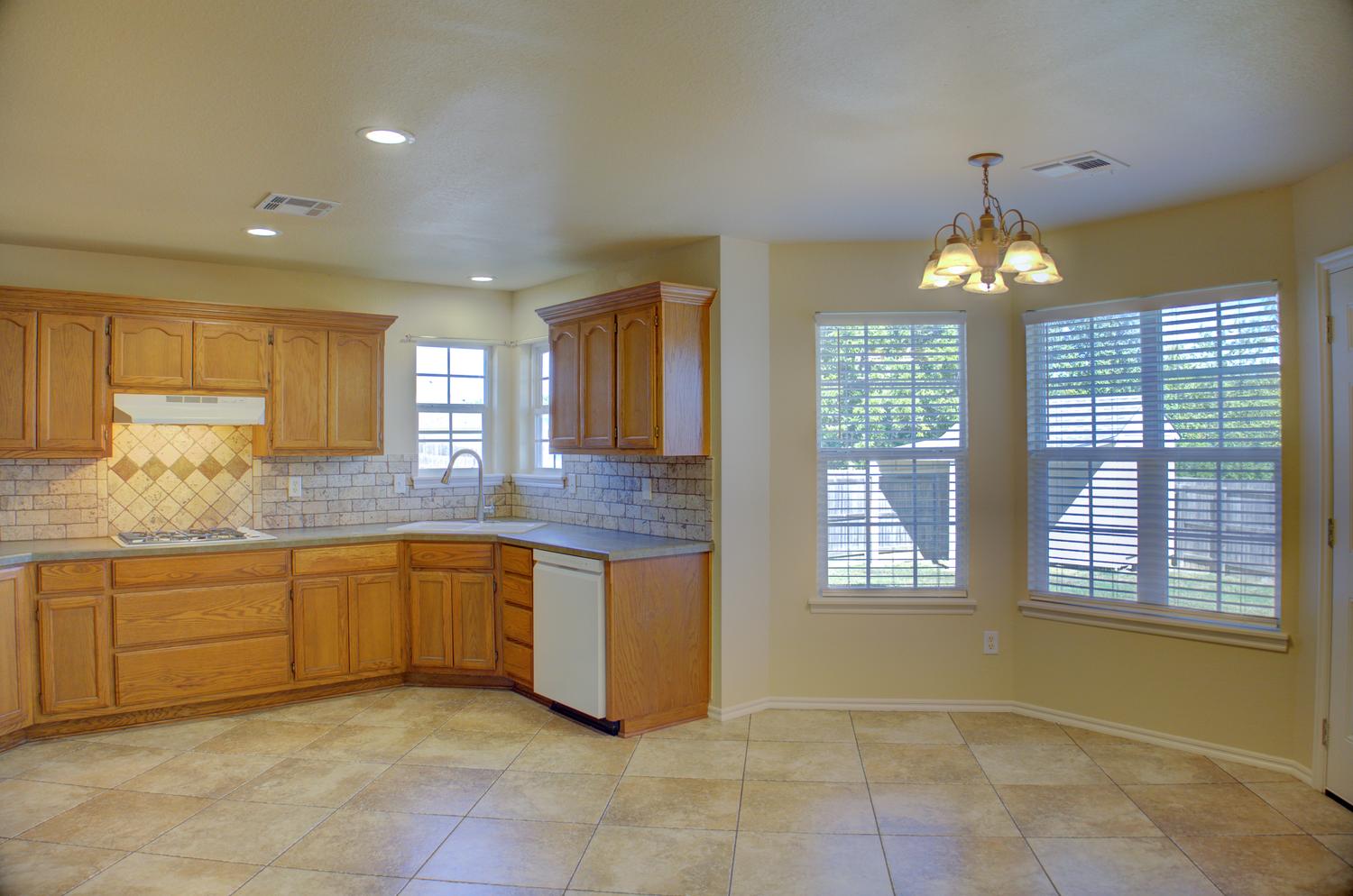 9227 Freedom Avenue Property Photo 19