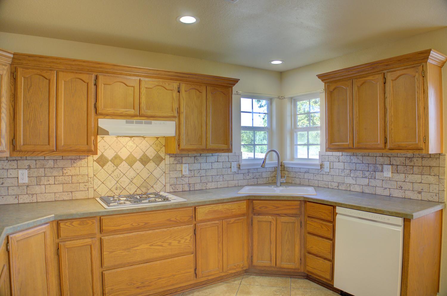 9227 Freedom Avenue Property Photo 25