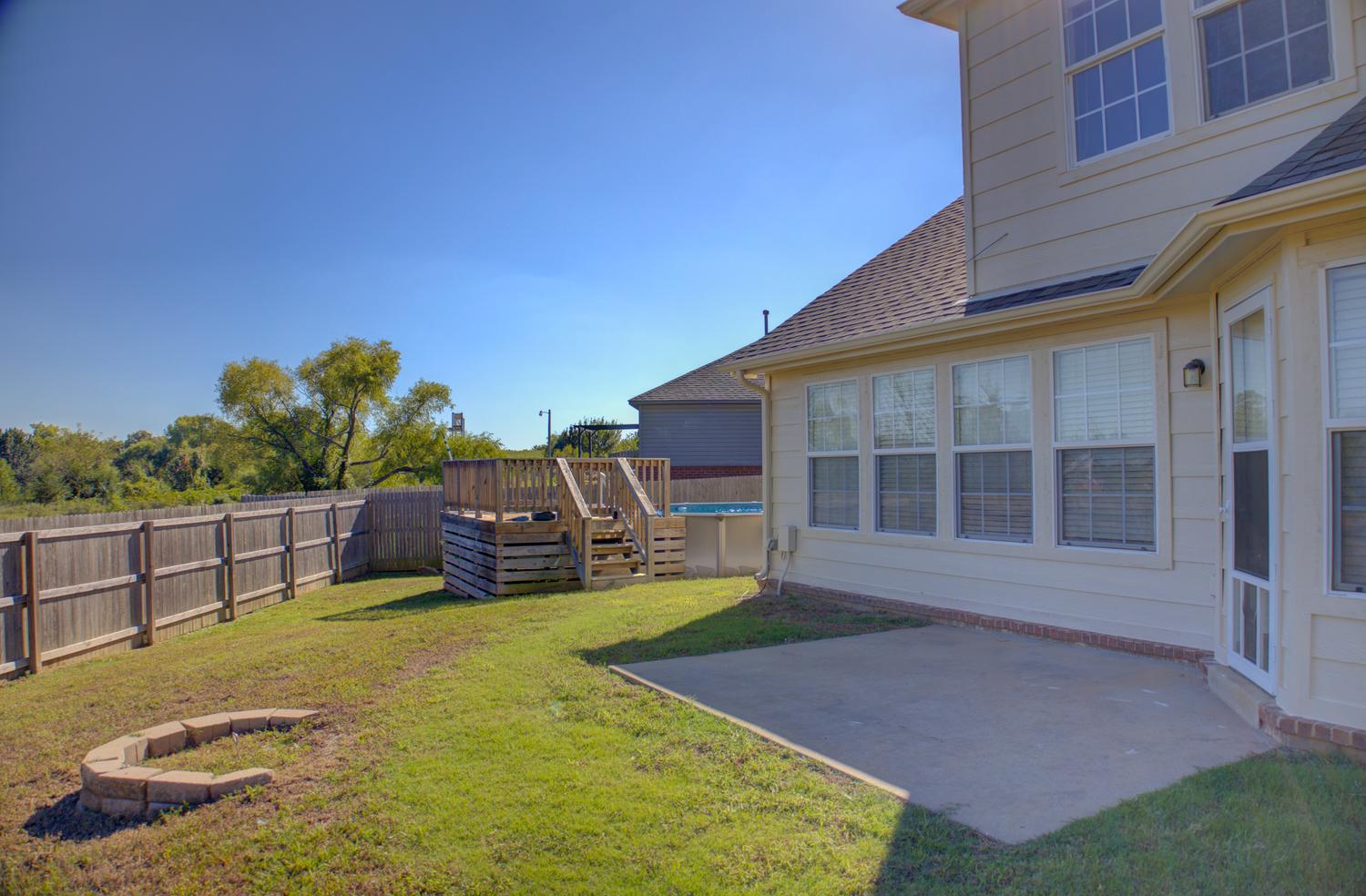 9227 Freedom Avenue Property Photo 49