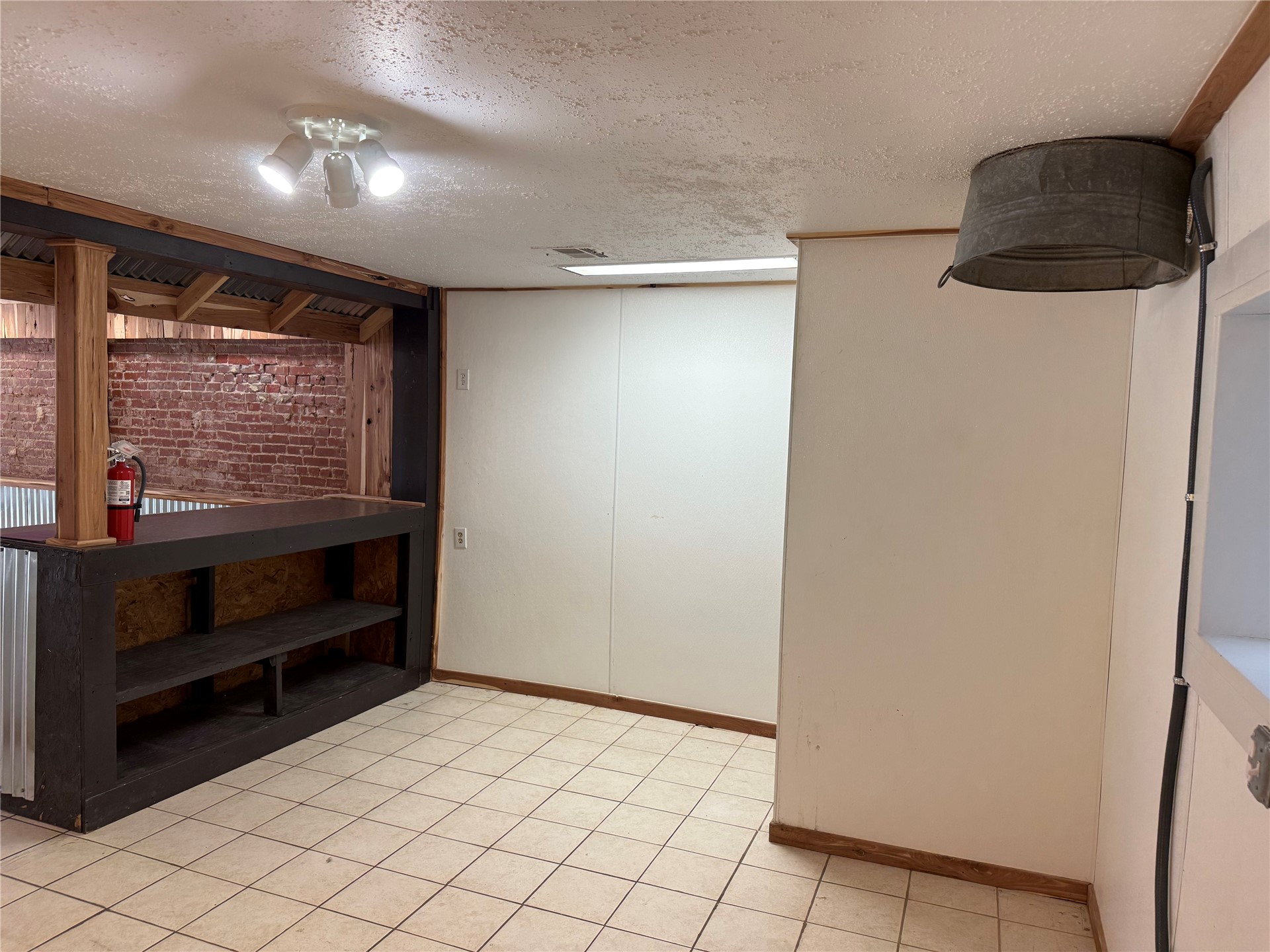 314 W Main Street Property Photo 8