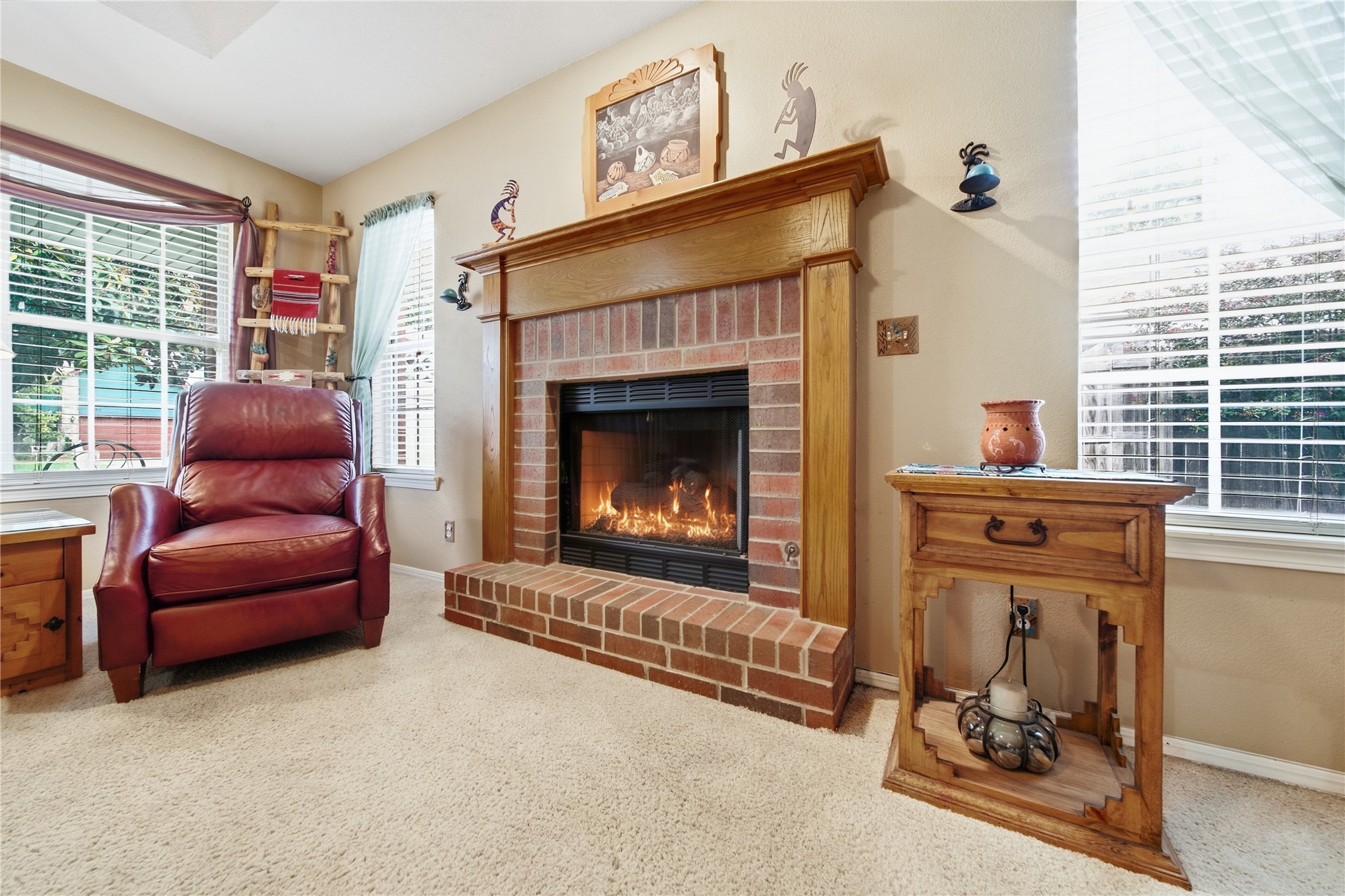 1705 W Fort Worth Street Property Photo 8