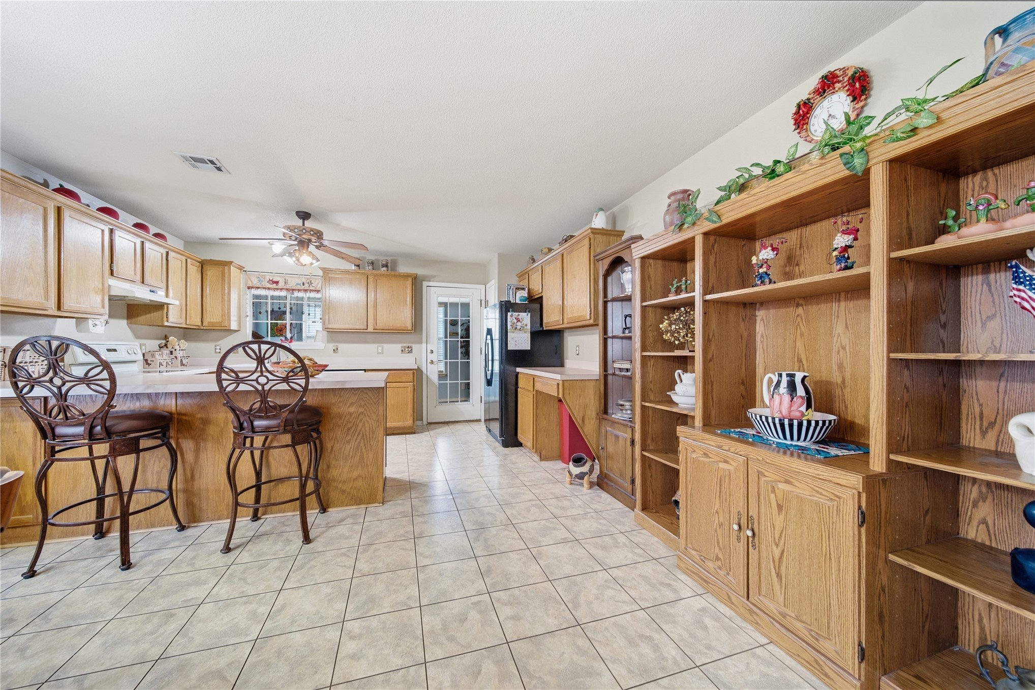 1705 W Fort Worth Street Property Photo 11