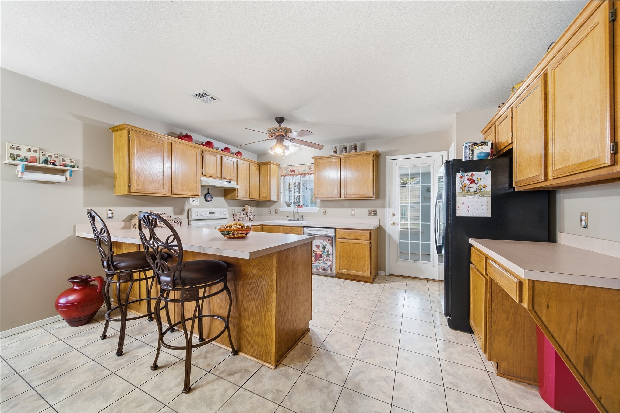 1705 W Fort Worth Street Property Photo 12