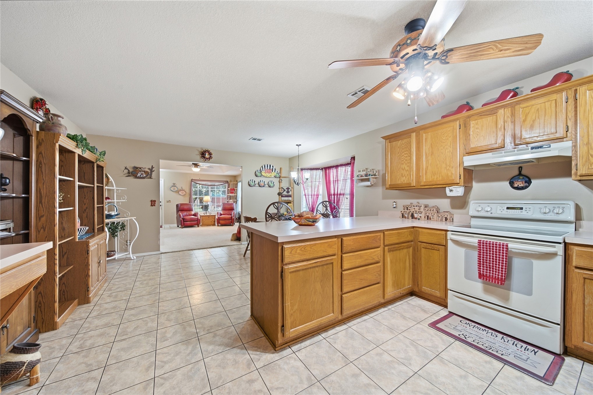 1705 W Fort Worth Street Property Photo 14