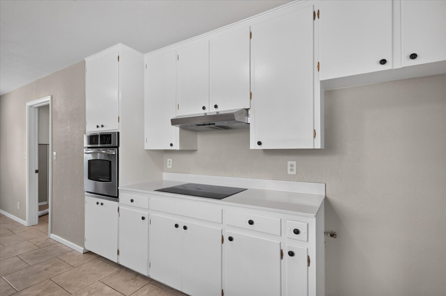 5101 Bridle Road Property Photo 12