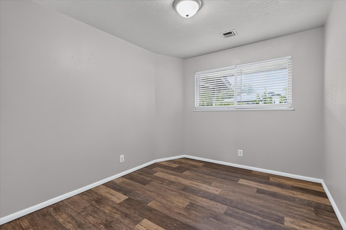 5101 Bridle Road Property Photo 20