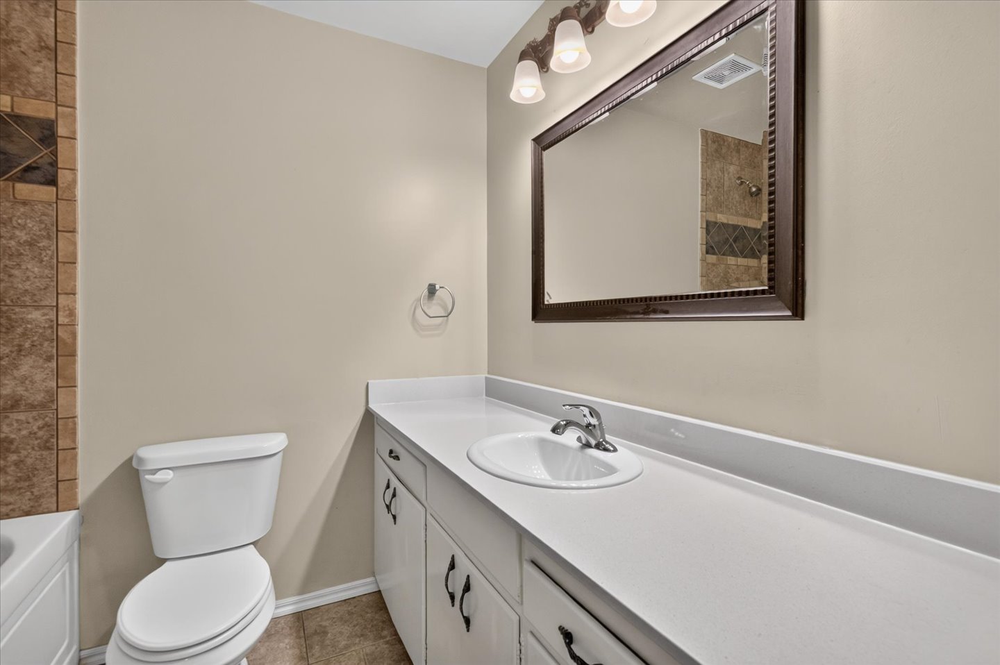 5101 Bridle Road Property Photo 22