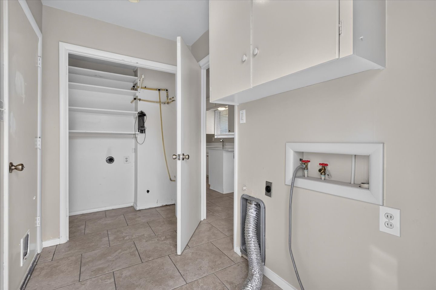 5101 Bridle Road Property Photo 24