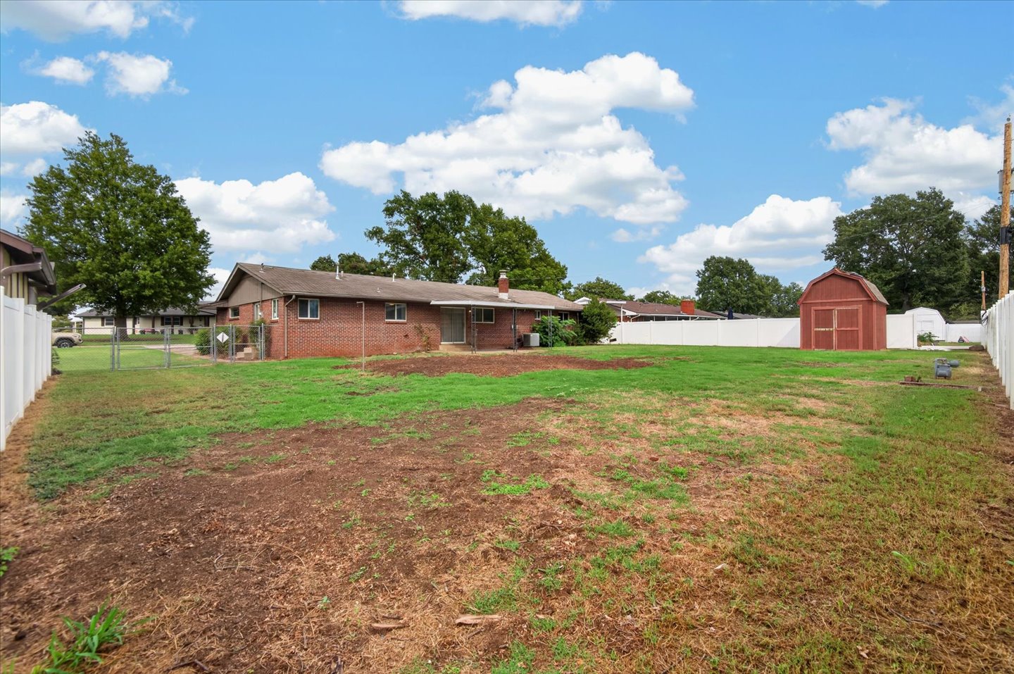 5101 Bridle Road Property Photo 26
