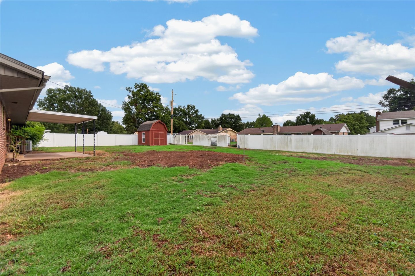 5101 Bridle Road Property Photo 27