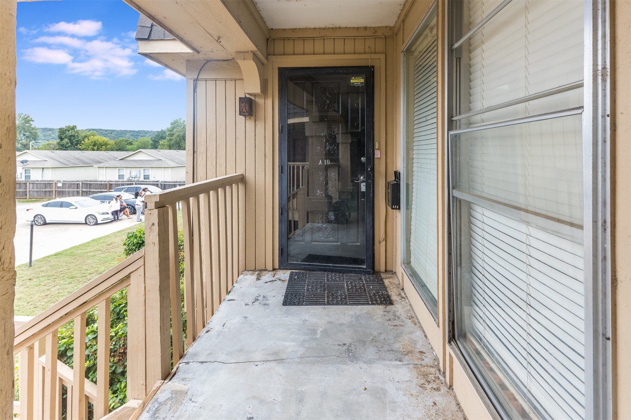 6004 Newport Avenue A-10 Property Photo 1