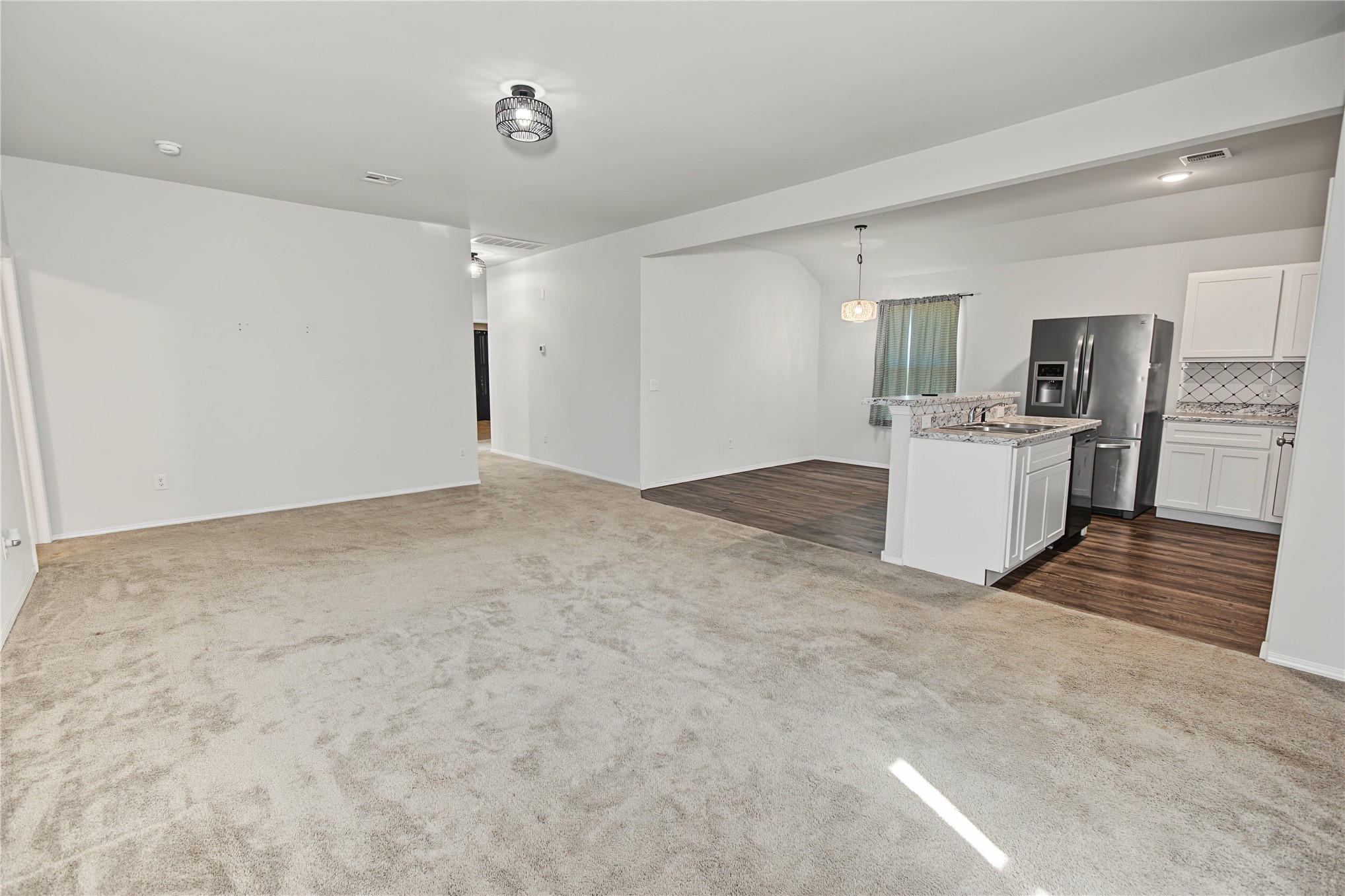3633 E Augusta Avenue Property Photo 5