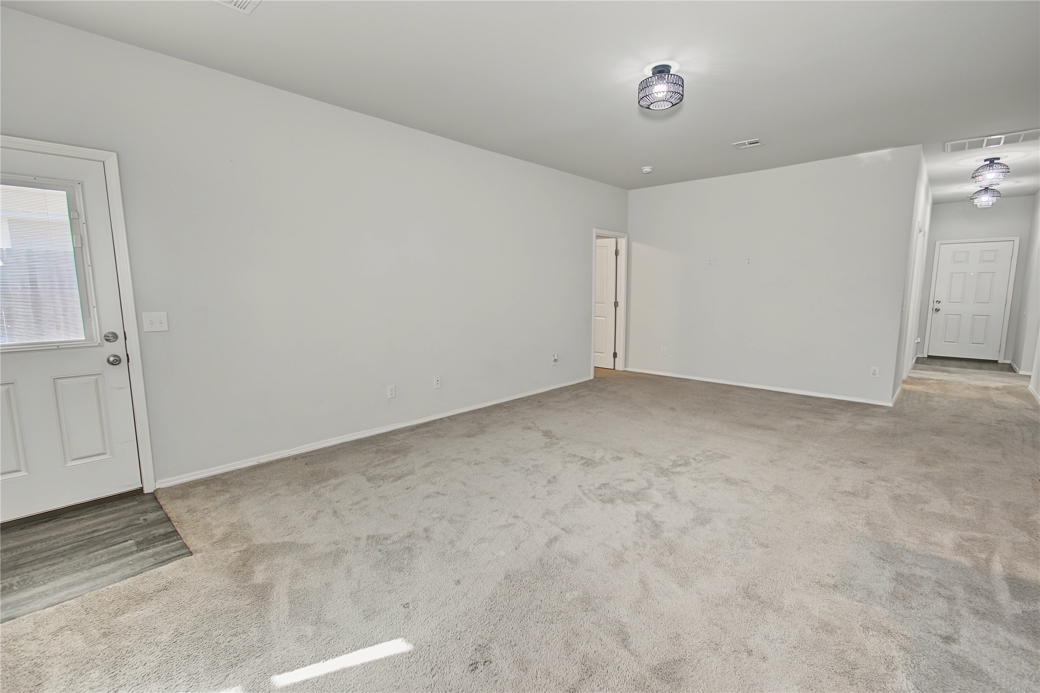 3633 E Augusta Avenue Property Photo 6