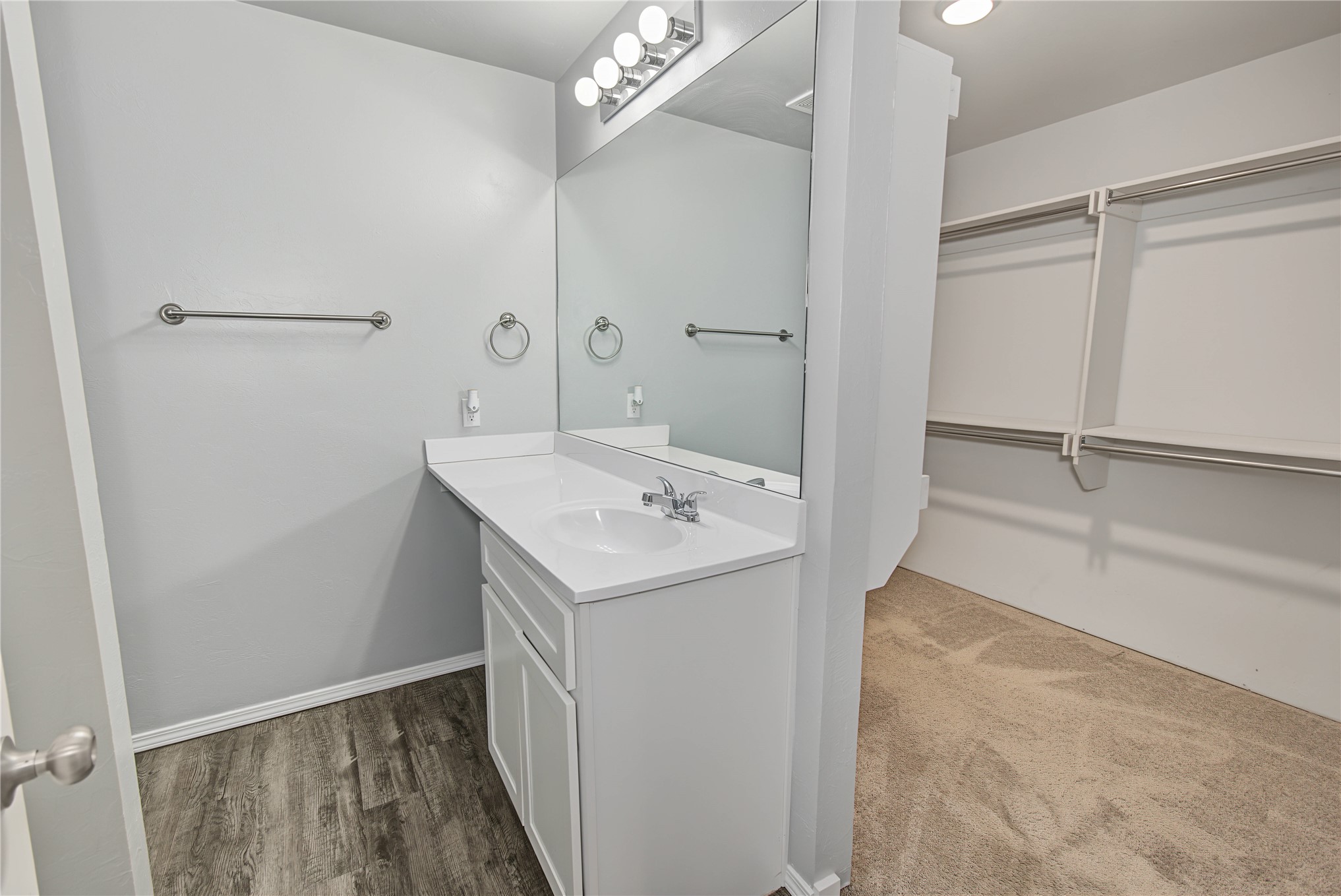 3633 E Augusta Avenue Property Photo 13