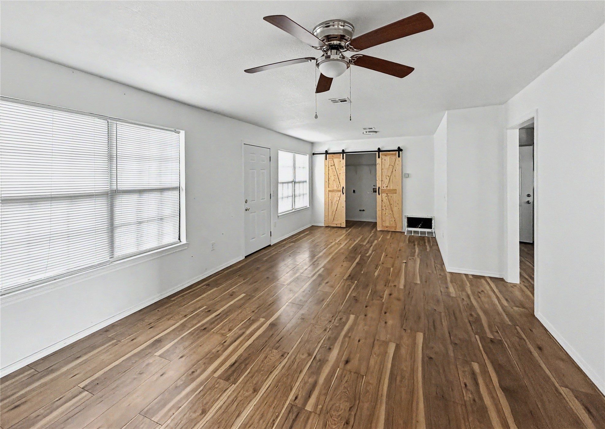 18333 Hilltop Circle Property Photo 10