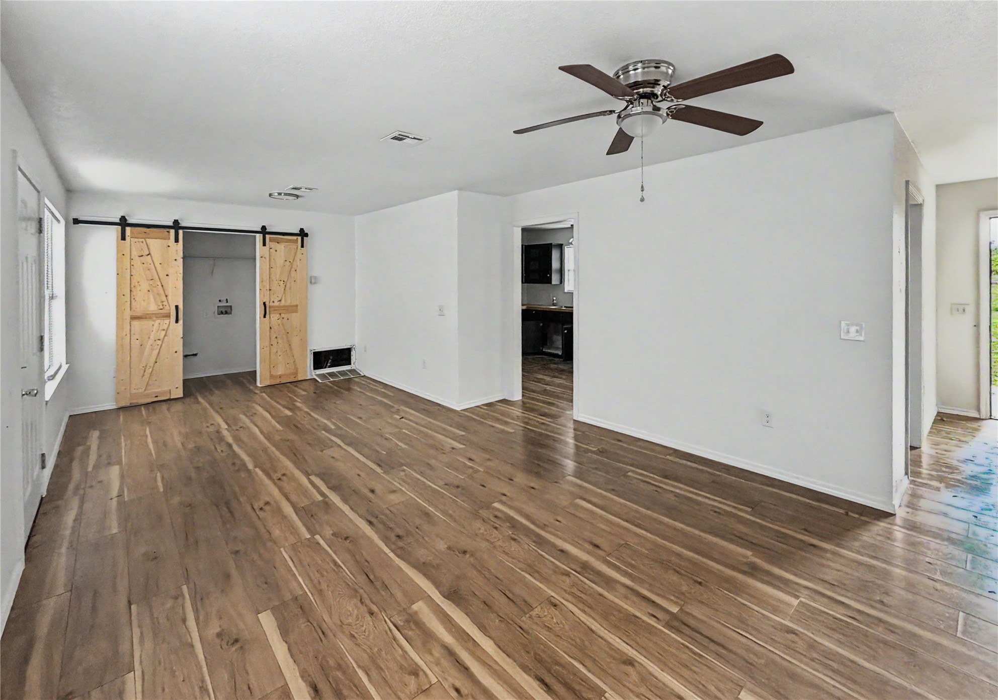 18333 Hilltop Circle Property Photo 11