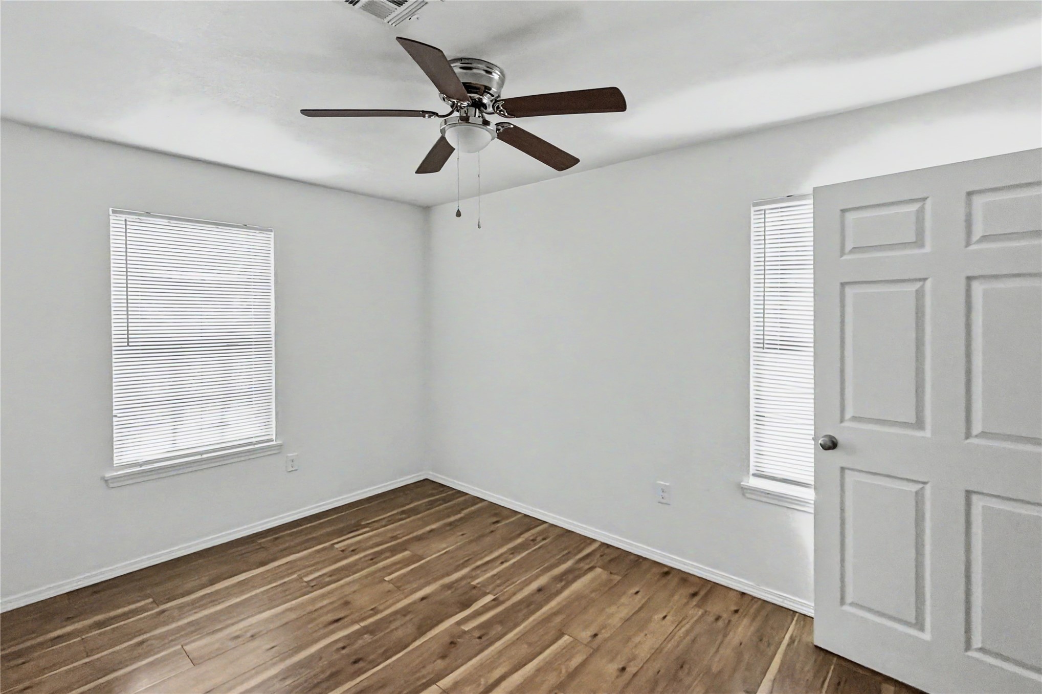 18333 Hilltop Circle Property Photo 15