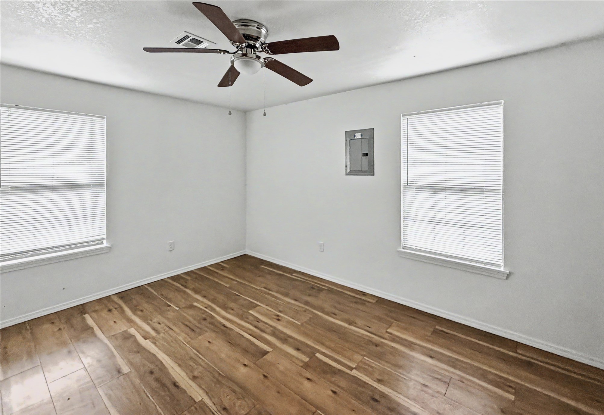 18333 Hilltop Circle Property Photo 17