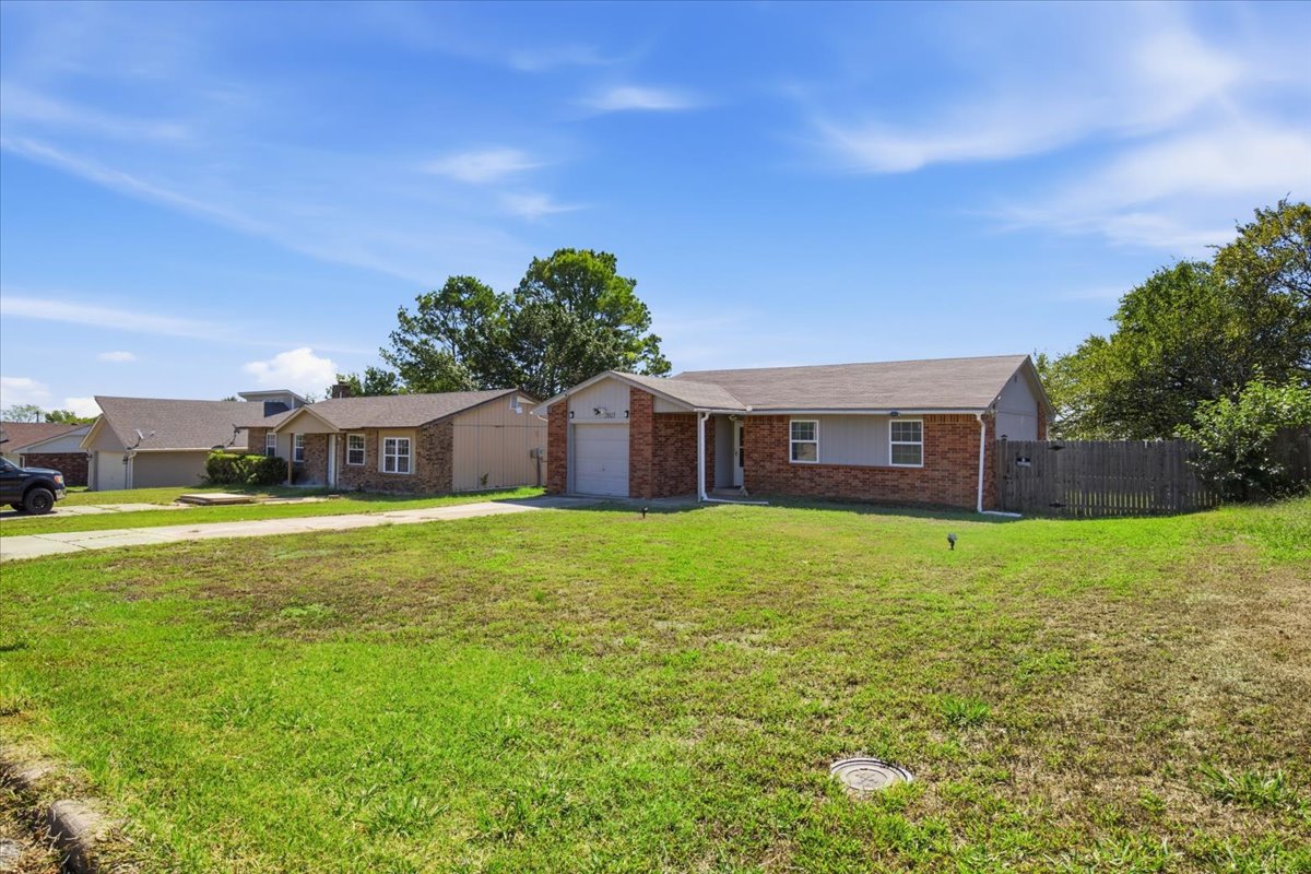 2013 Lona Avenue Property Photo 4