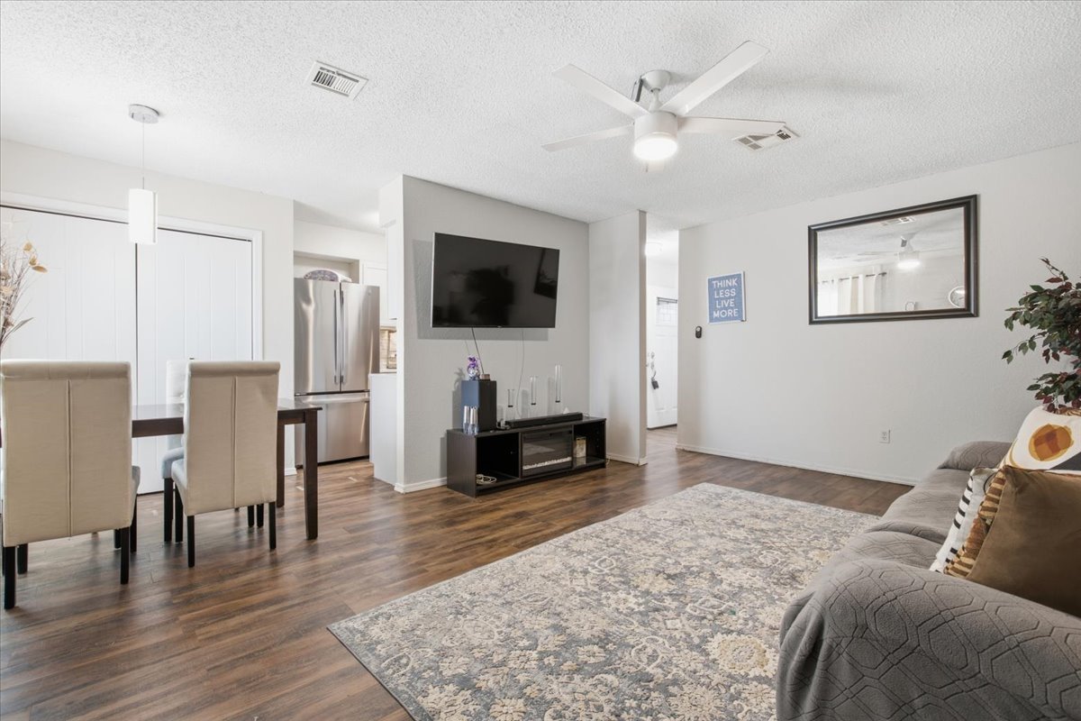 2013 Lona Avenue Property Photo 7