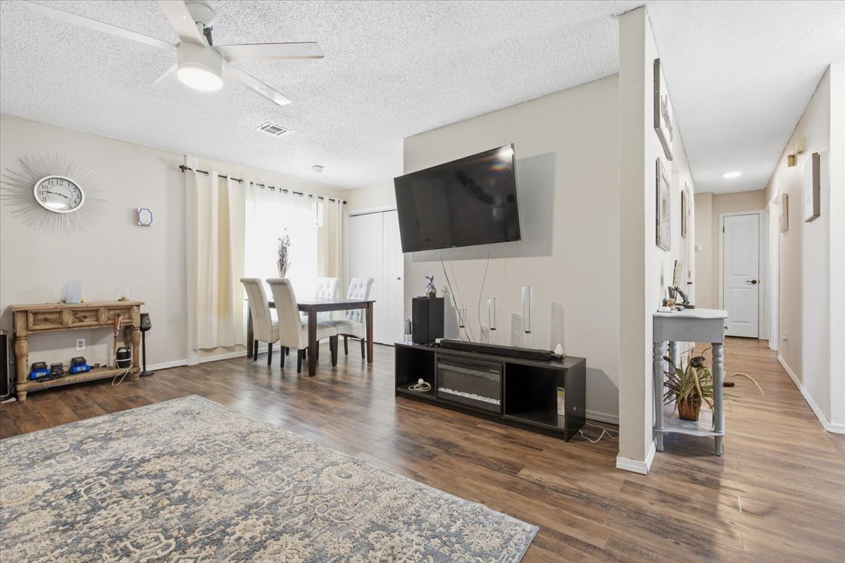 2013 Lona Avenue Property Photo 8