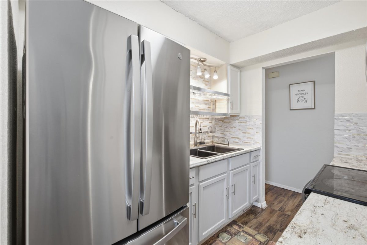 2013 Lona Avenue Property Photo 11