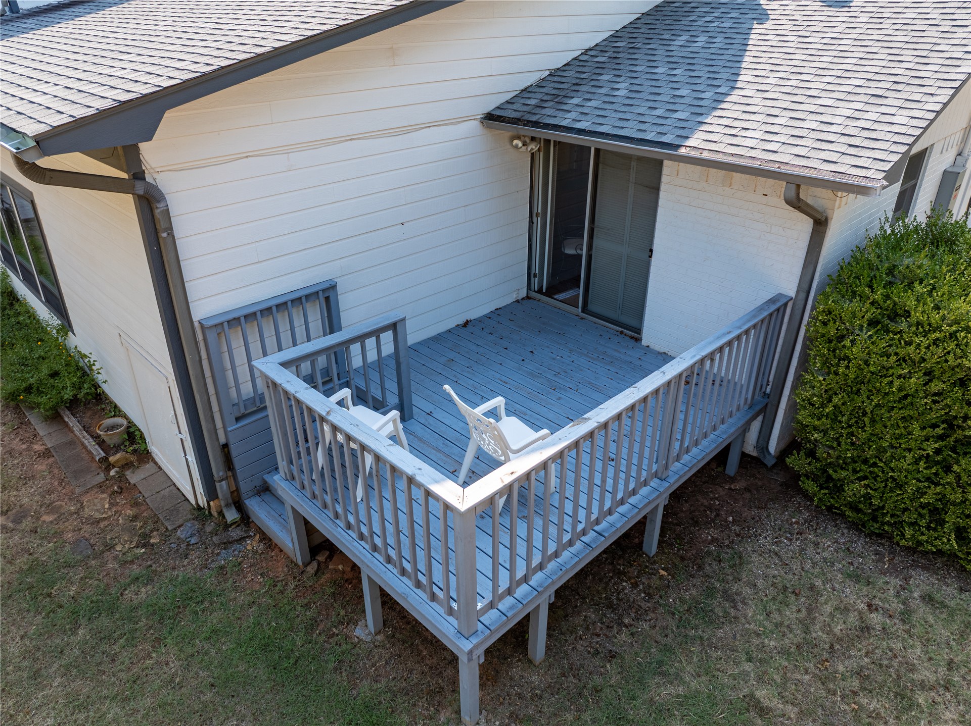 7410 Grapevine Drive Property Photo 4