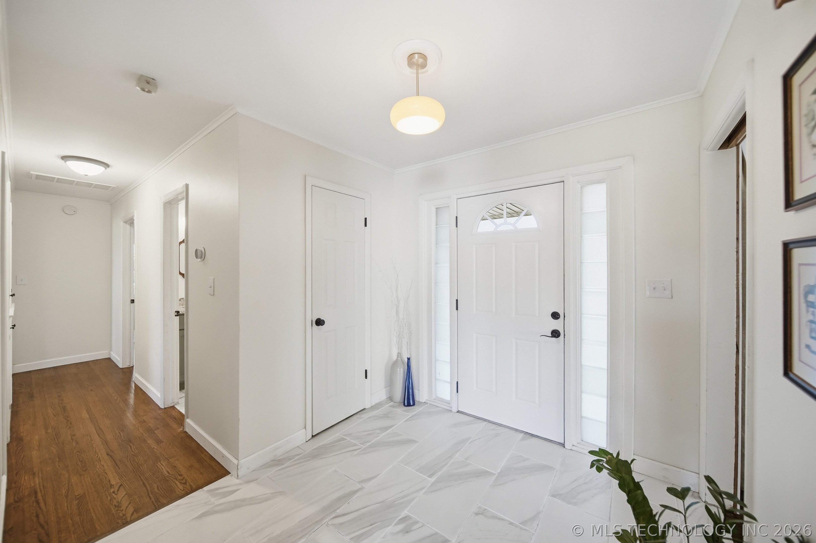 5327 E 20th Street Property Photo 6