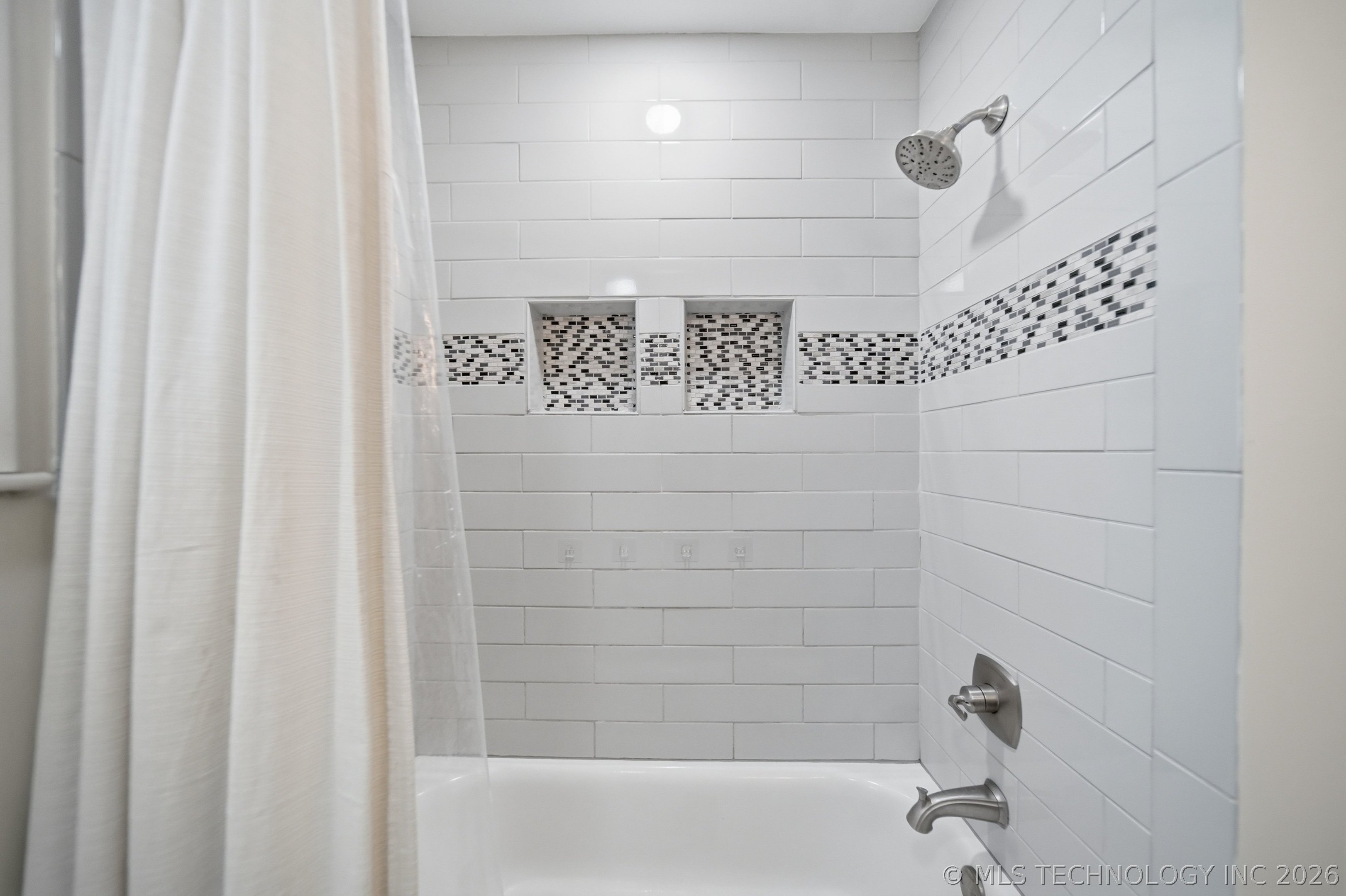5327 E 20th Street Property Photo 21