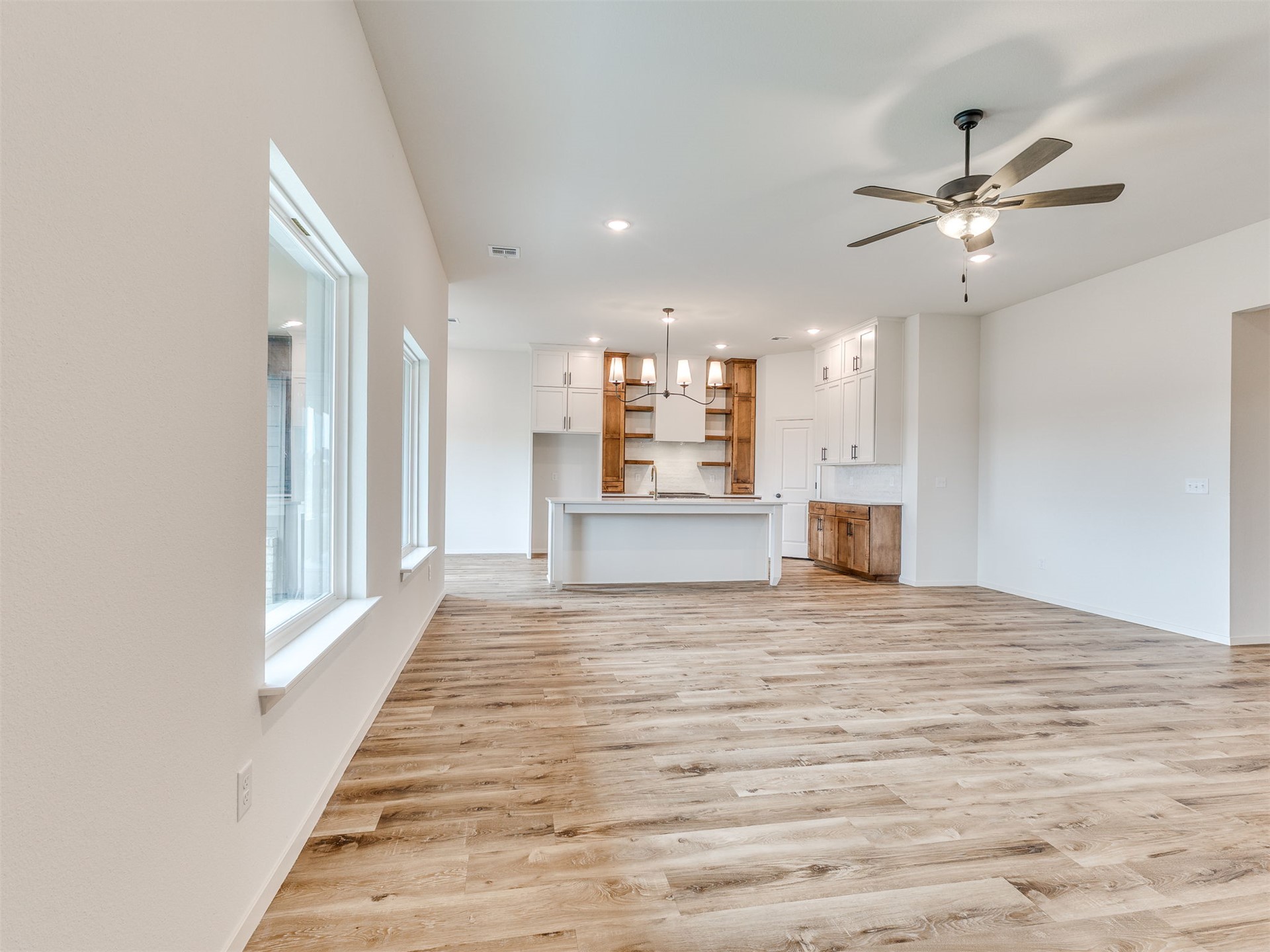 14739 S College Place Property Photo 10