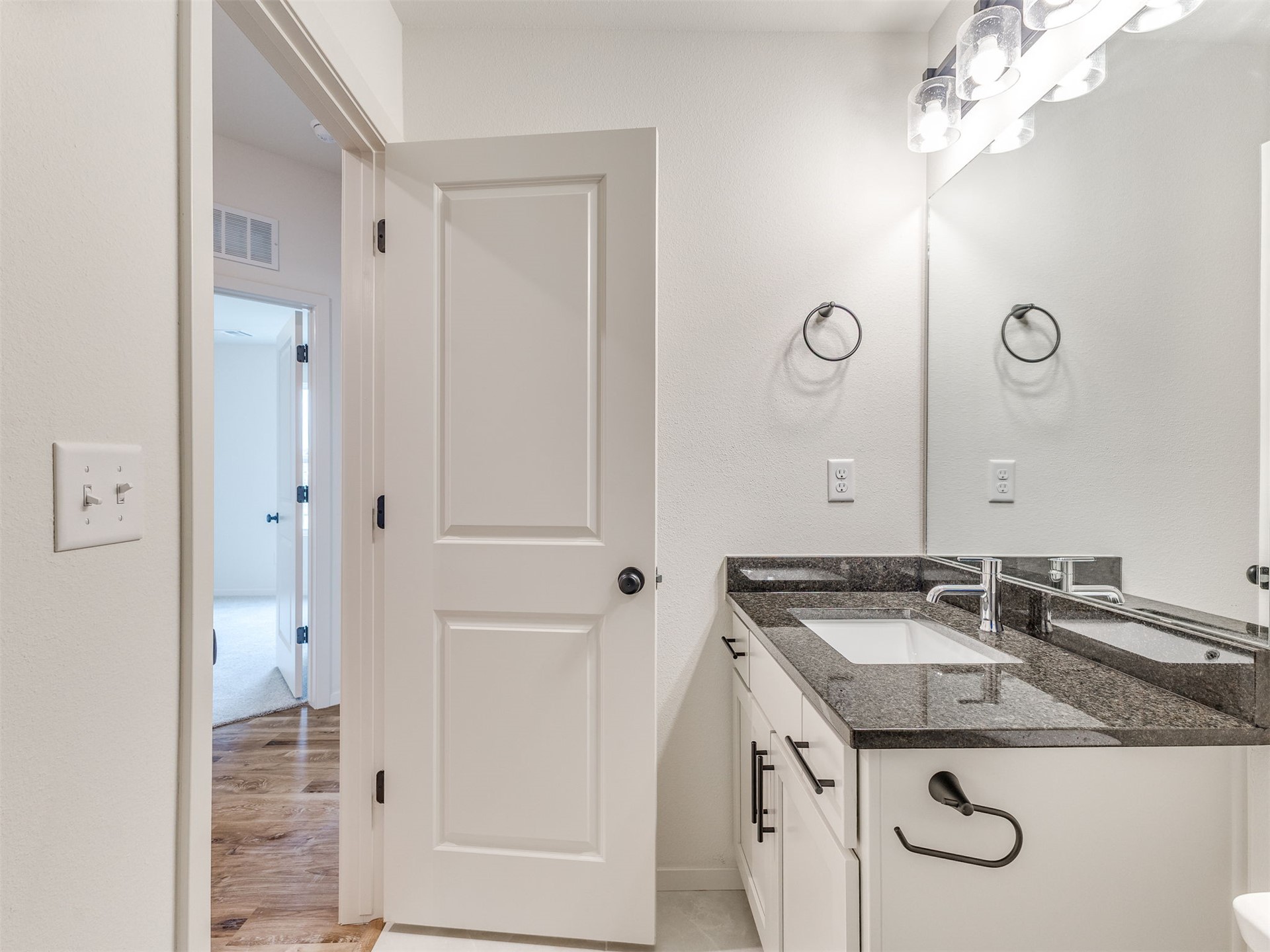 14739 S College Place Property Photo 40