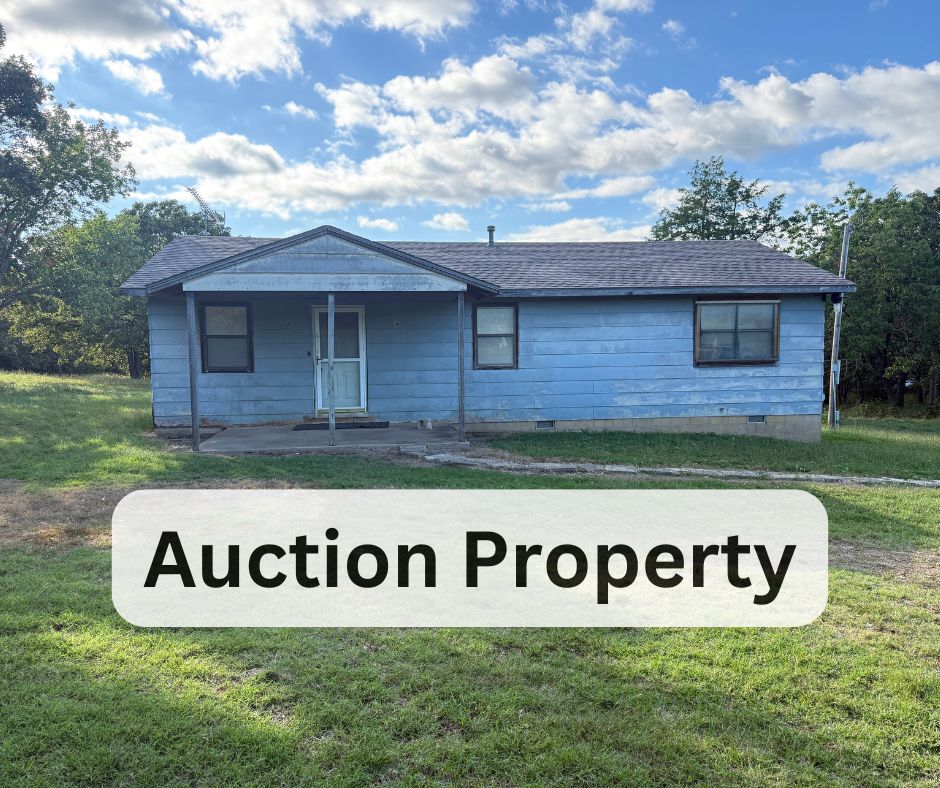 3302 S Campbell Creek Road Property Photo 1