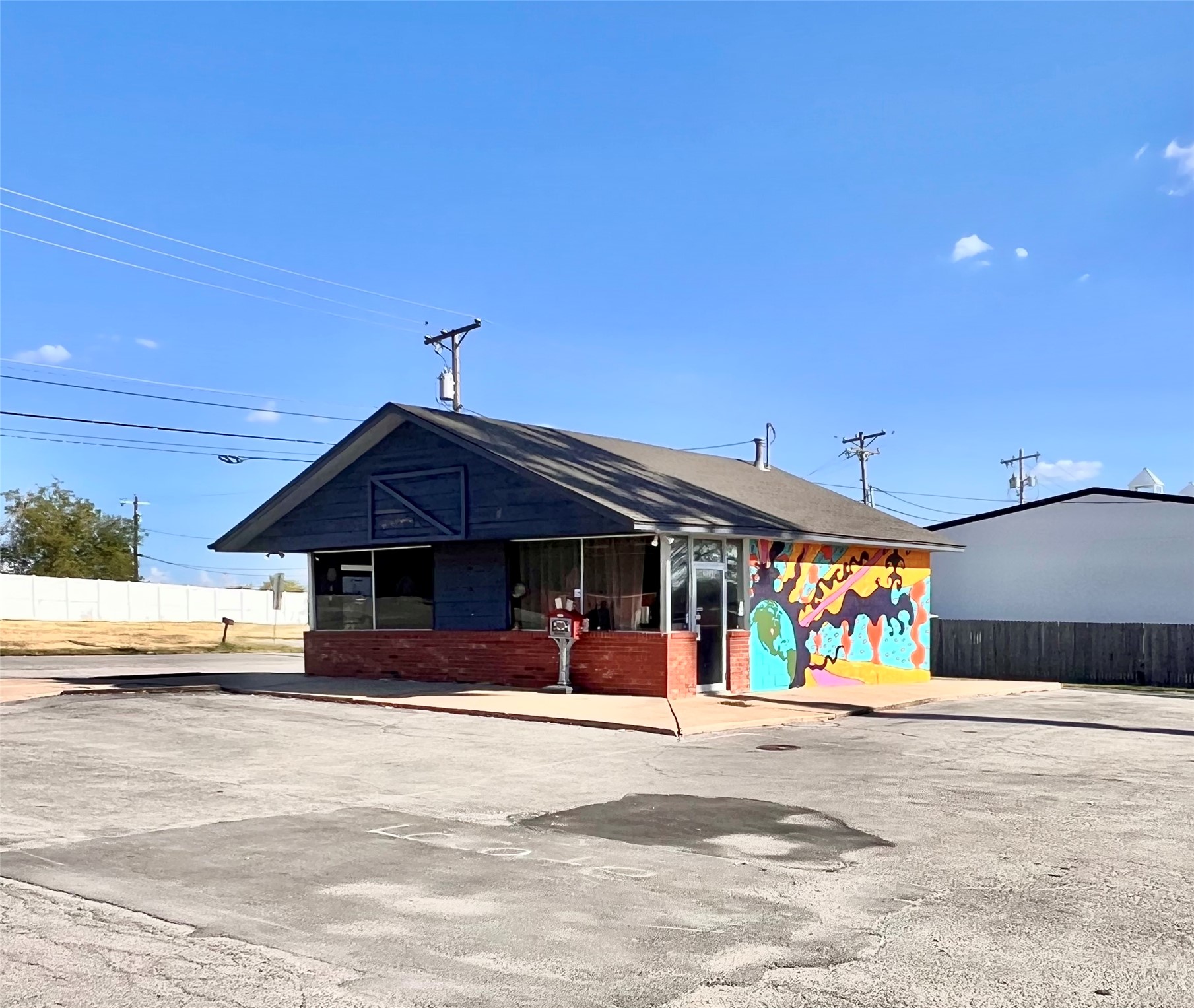104 S Birch Street Property Photo 1